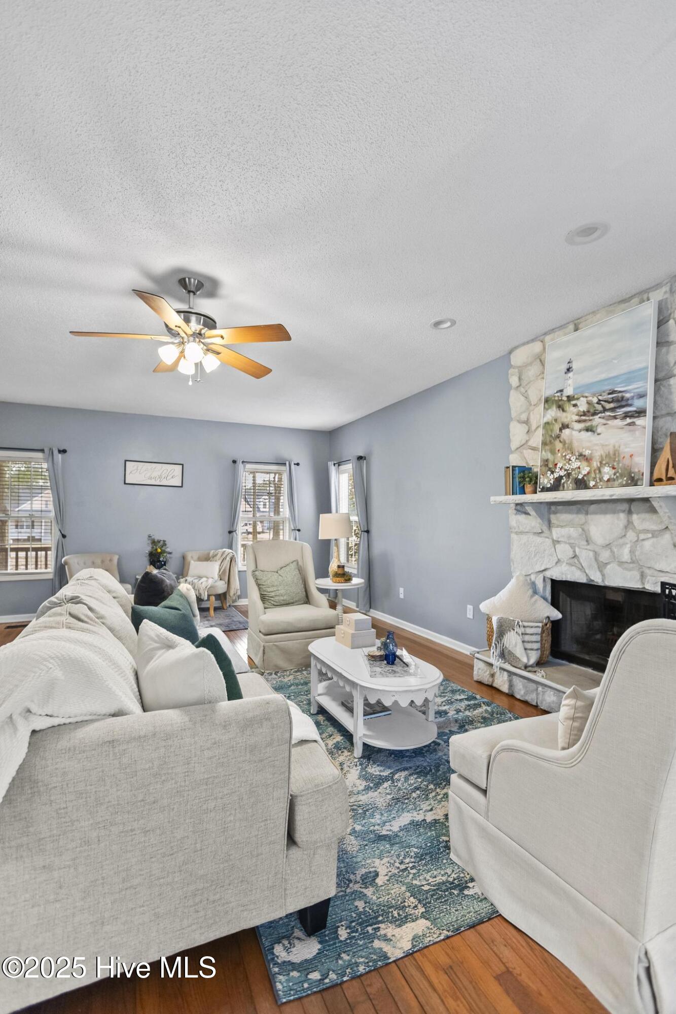 100546183 | Photo 16