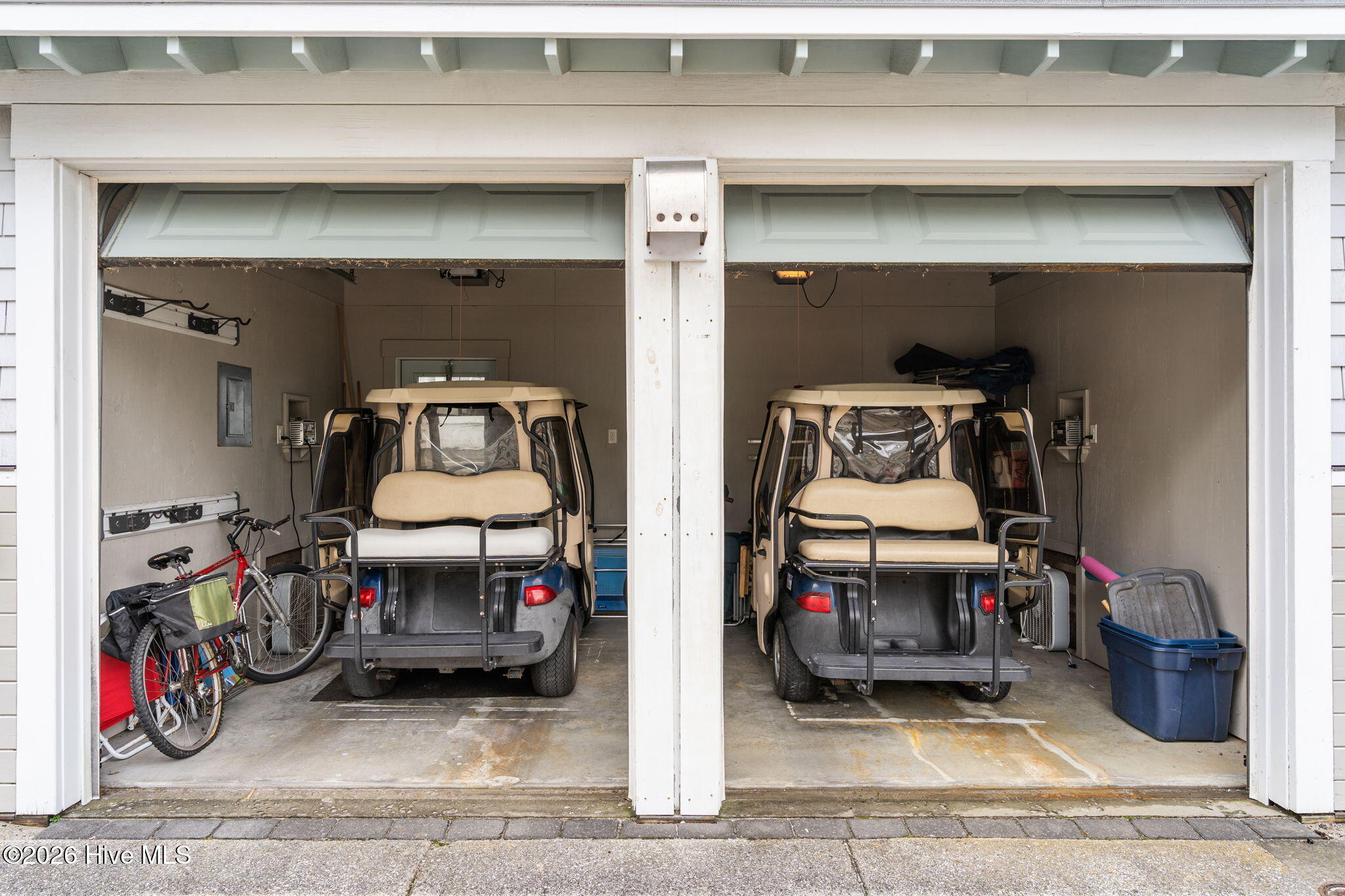 100555119 | Photo 45