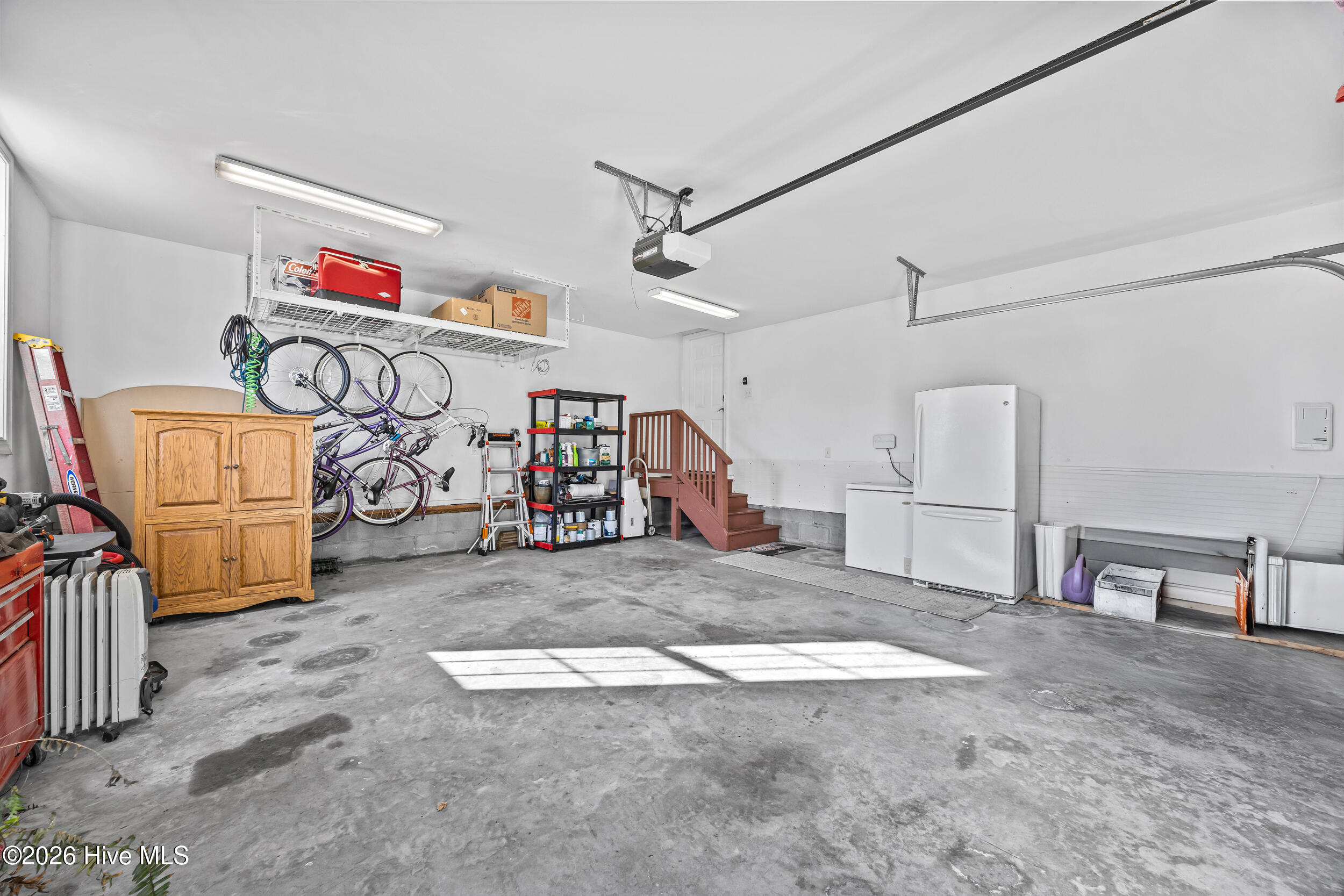 100550325 | Photo 58