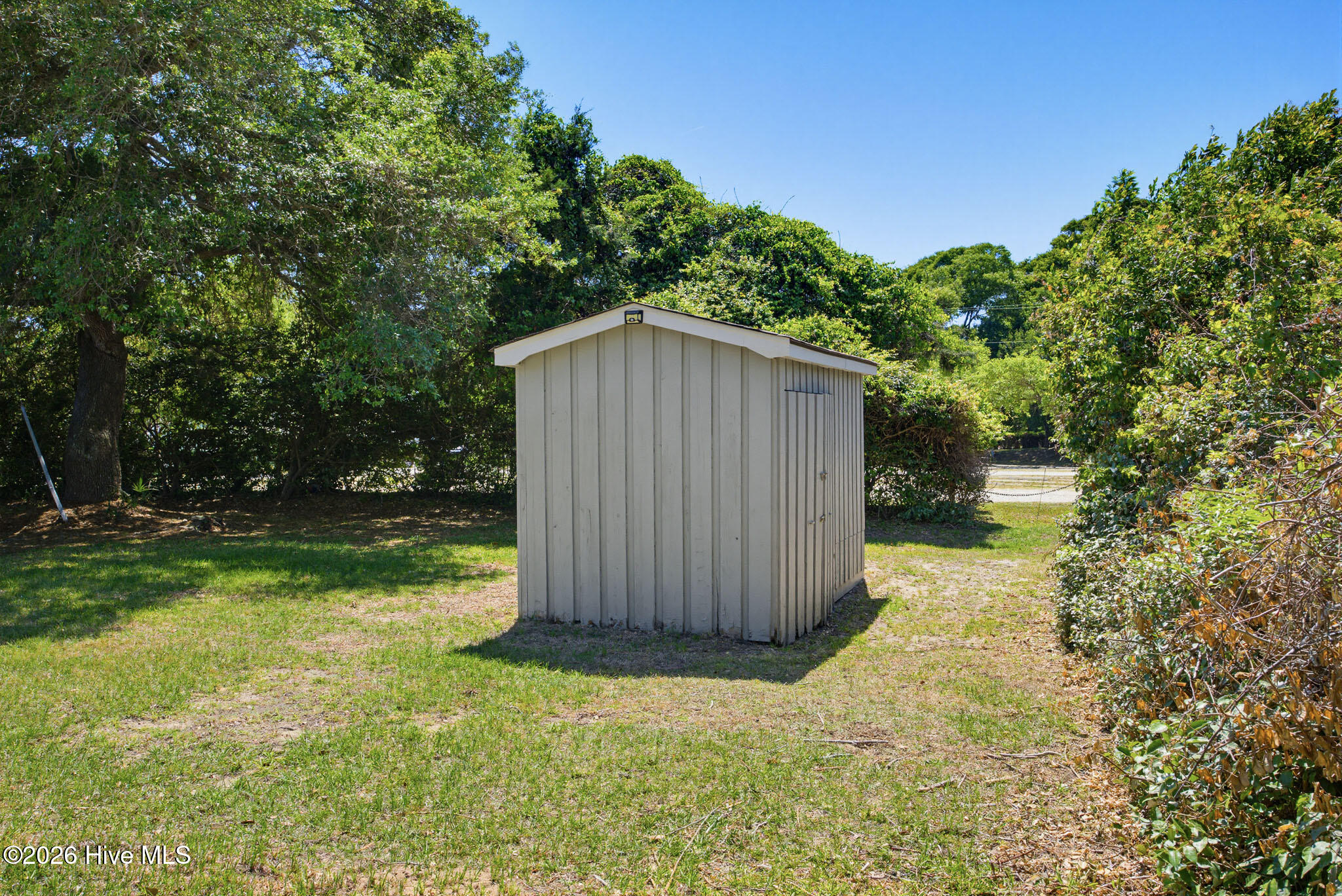 100568983 | Photo 70