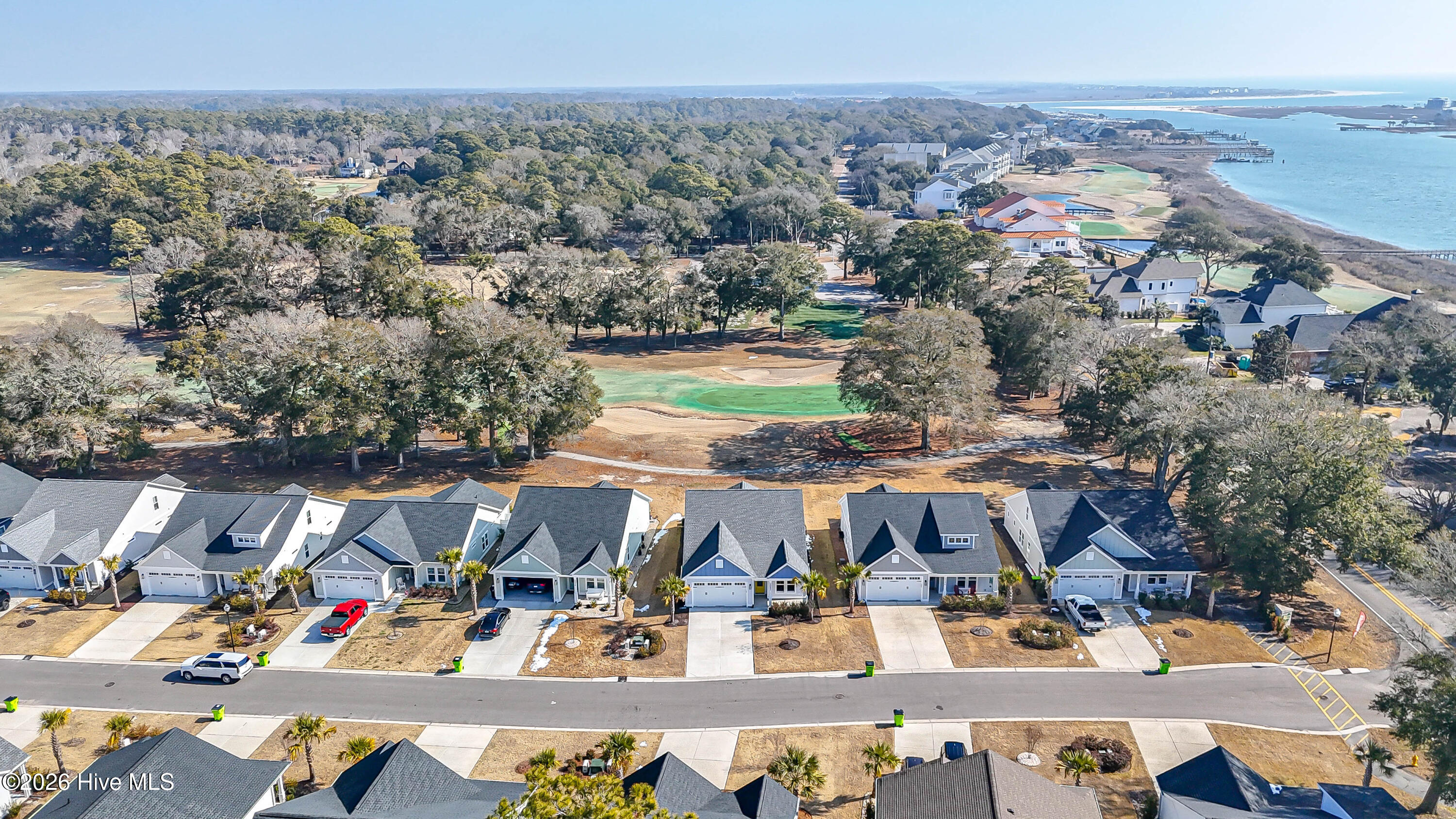 100553320 | Photo 54