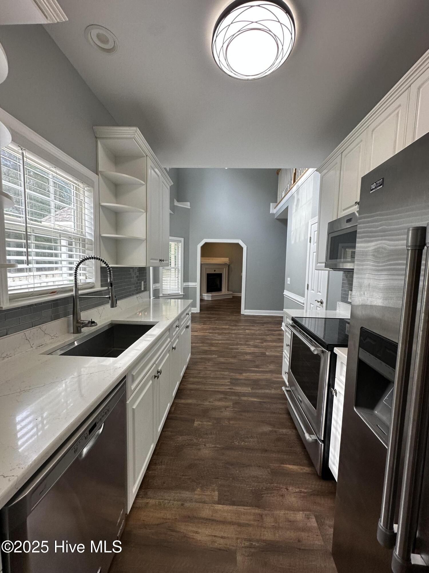 100524744 | Photo 19