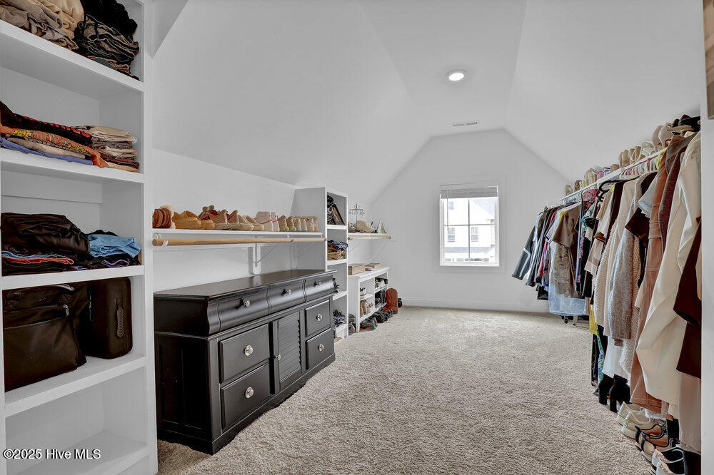 100500102 | Photo 37