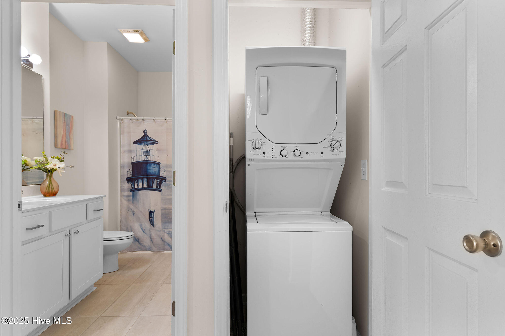 100513601 | Photo 33