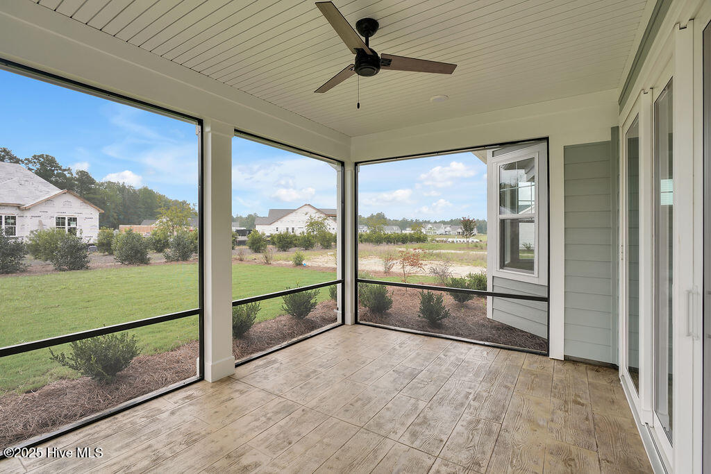 100496816 | Photo 45