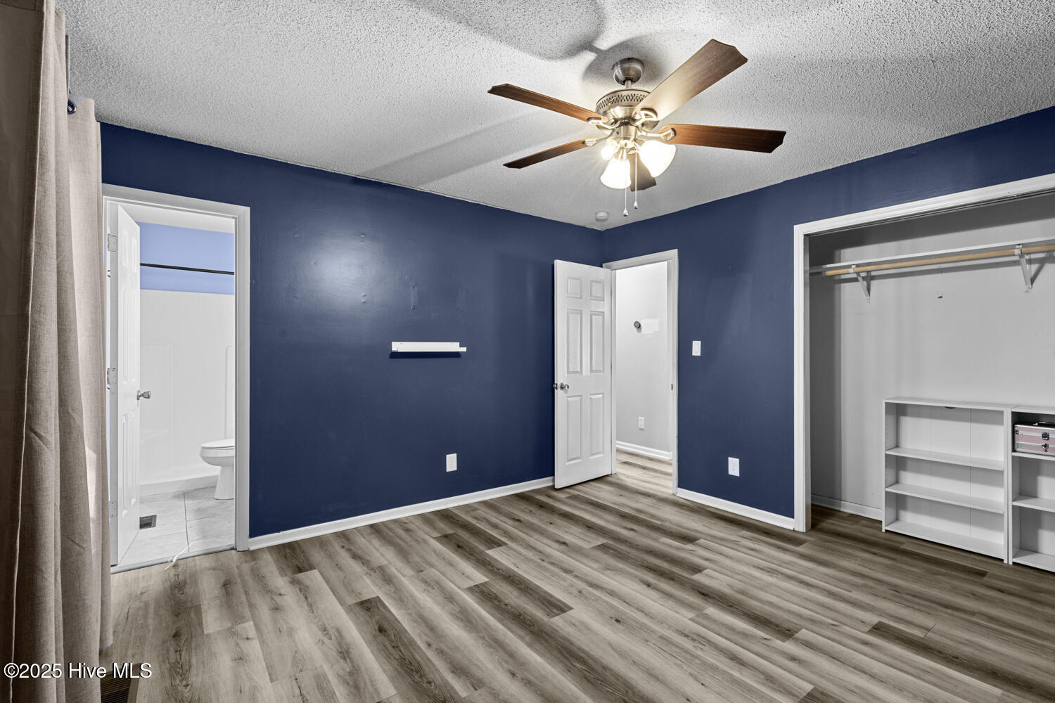 100542574 | Photo 10