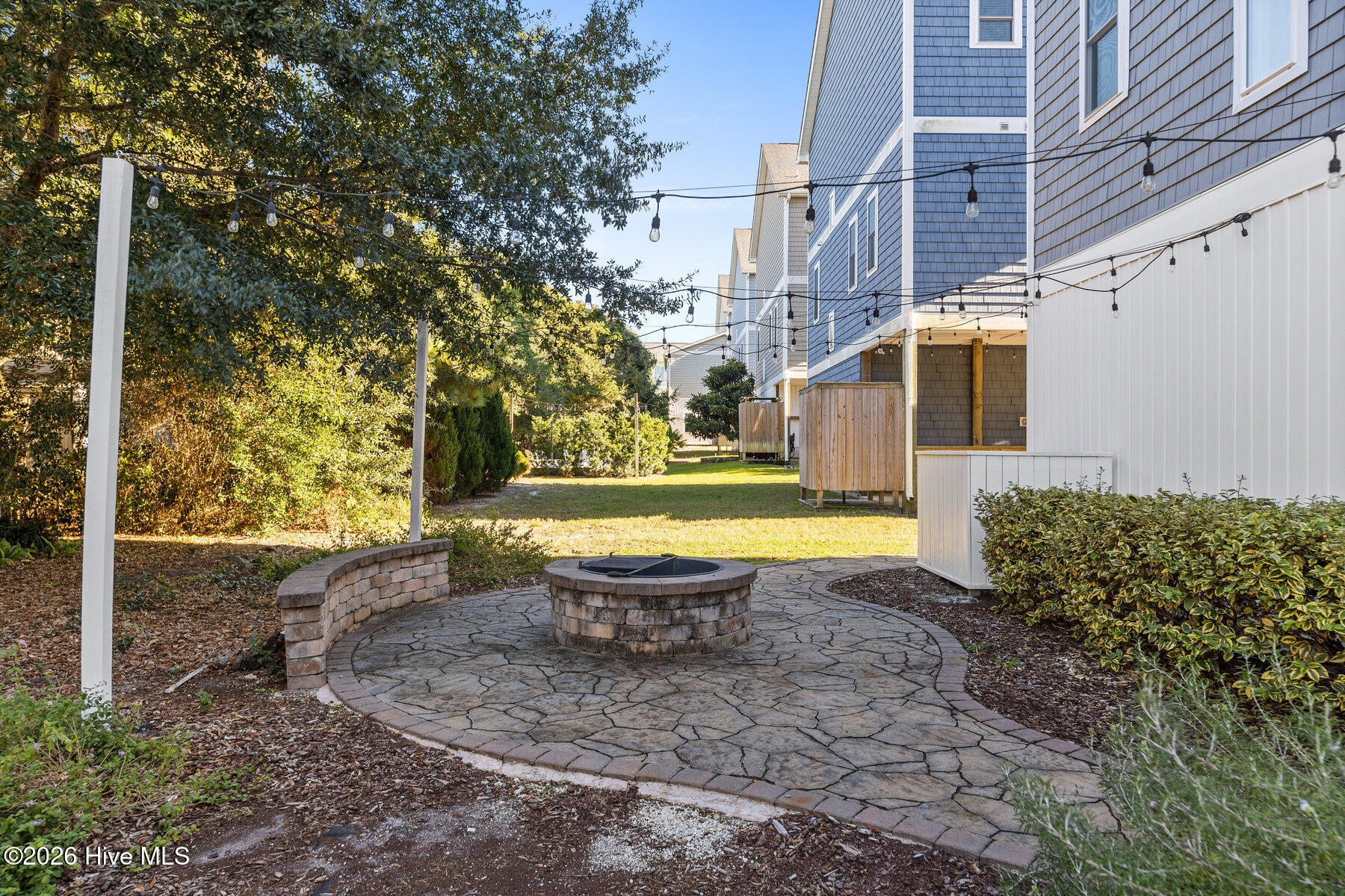 100555892 | Photo 37