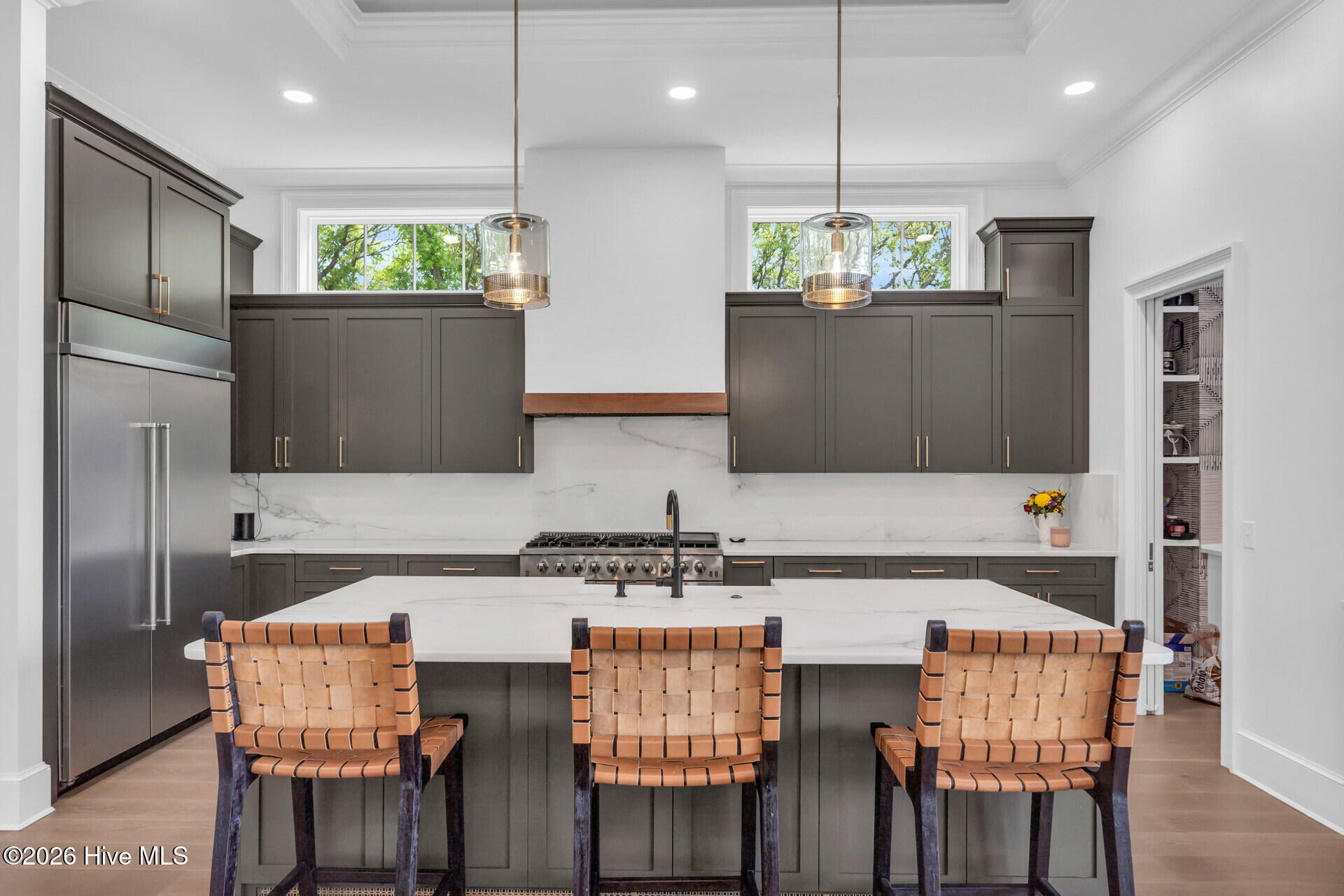 100553549 | Photo 15