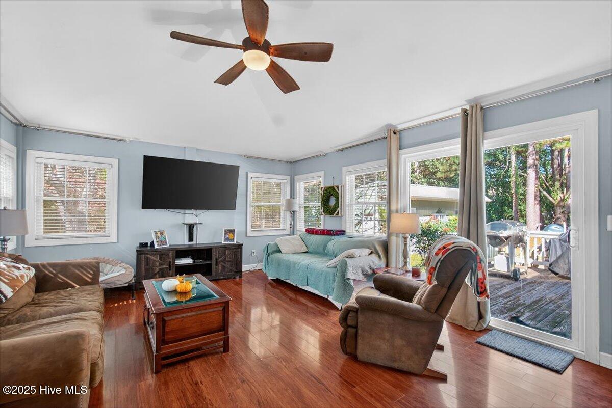 100539192 | Photo 31