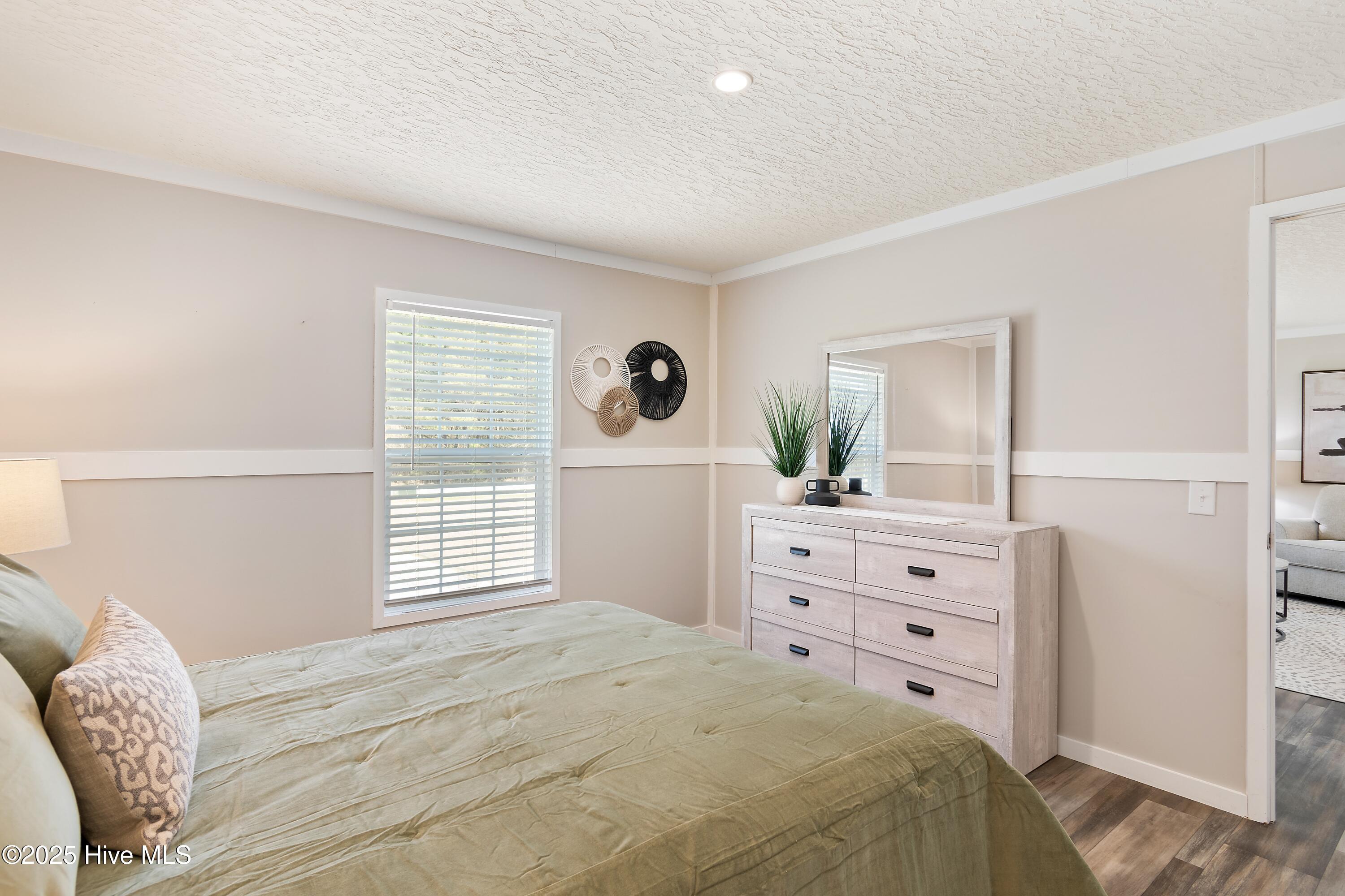 100523771 | Photo 17