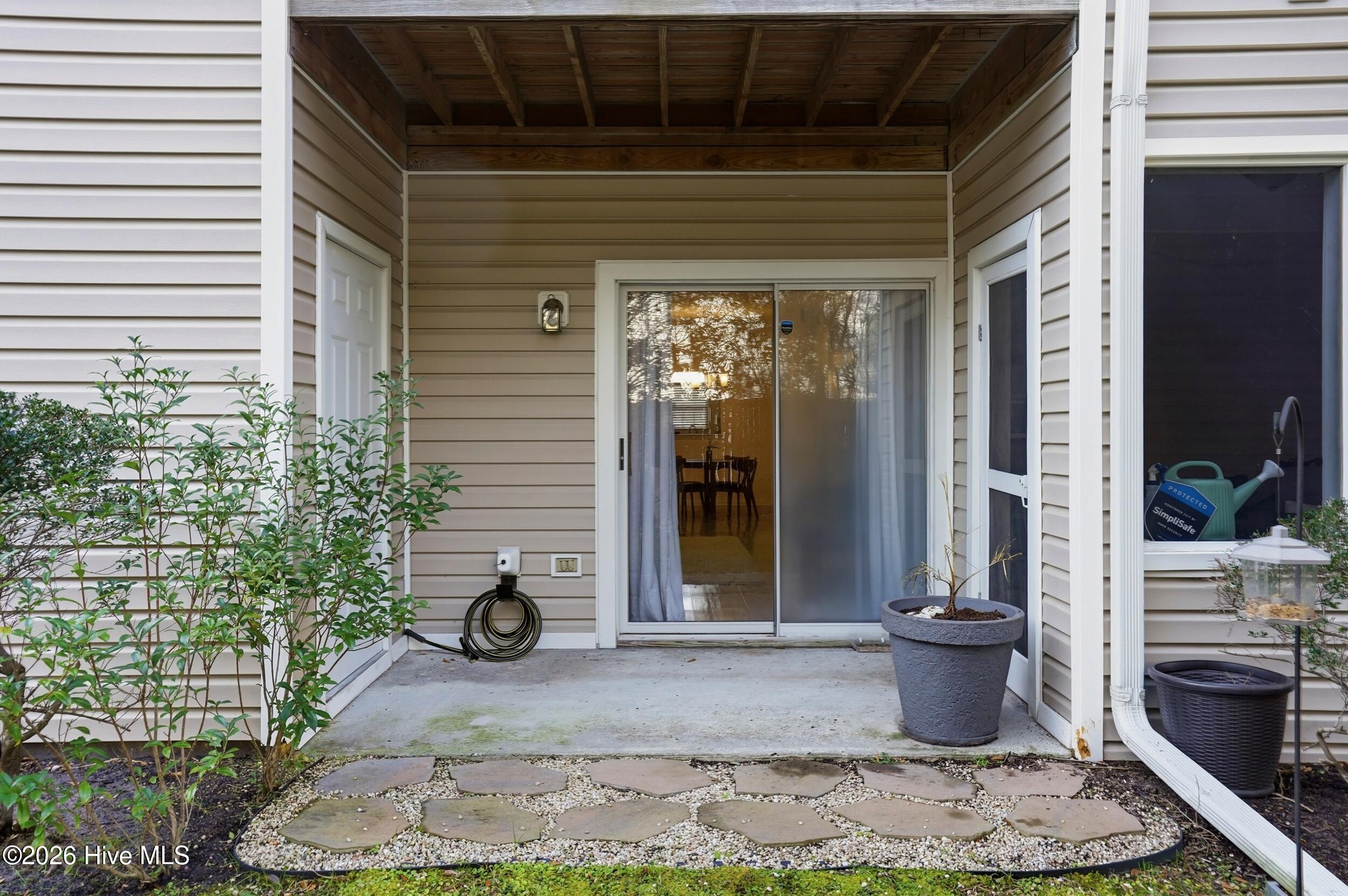 100553532 | Photo 23