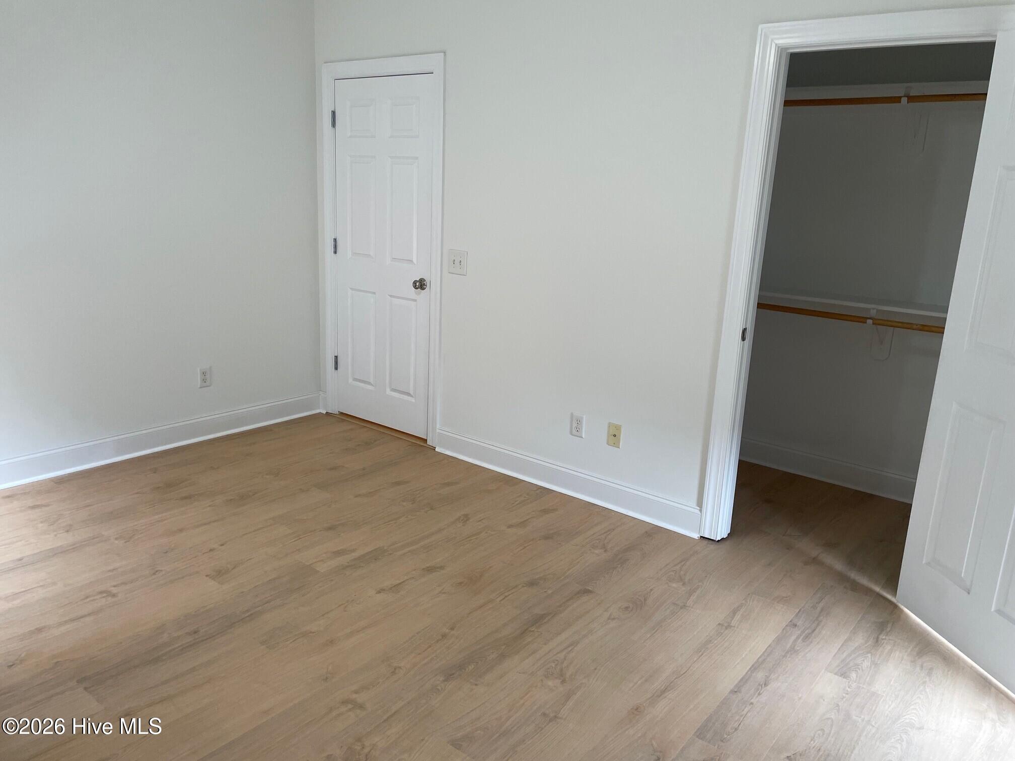 100534770 | Photo 37