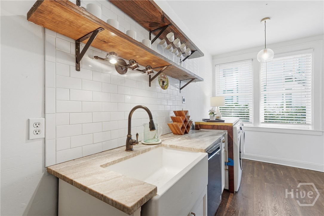 Photo 3 of Condo for sale at 17 E 37th Street #3, Savannah, GA 31401 | MLS# SA365882 | Listing updated on 2026-10-06