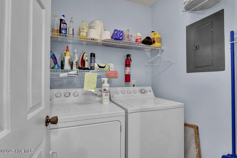 100509045 | Photo 11