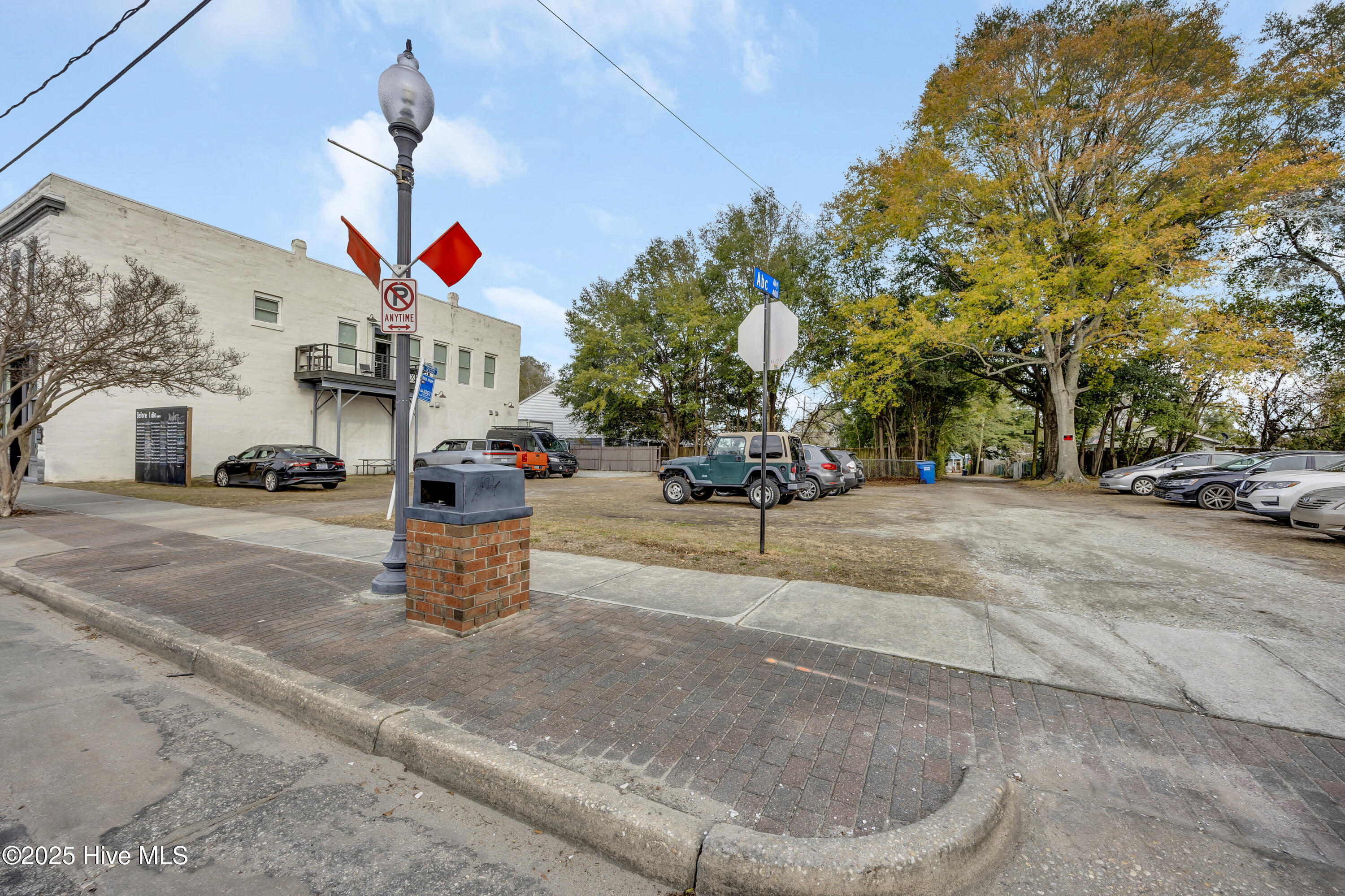 100546011 | Photo 19