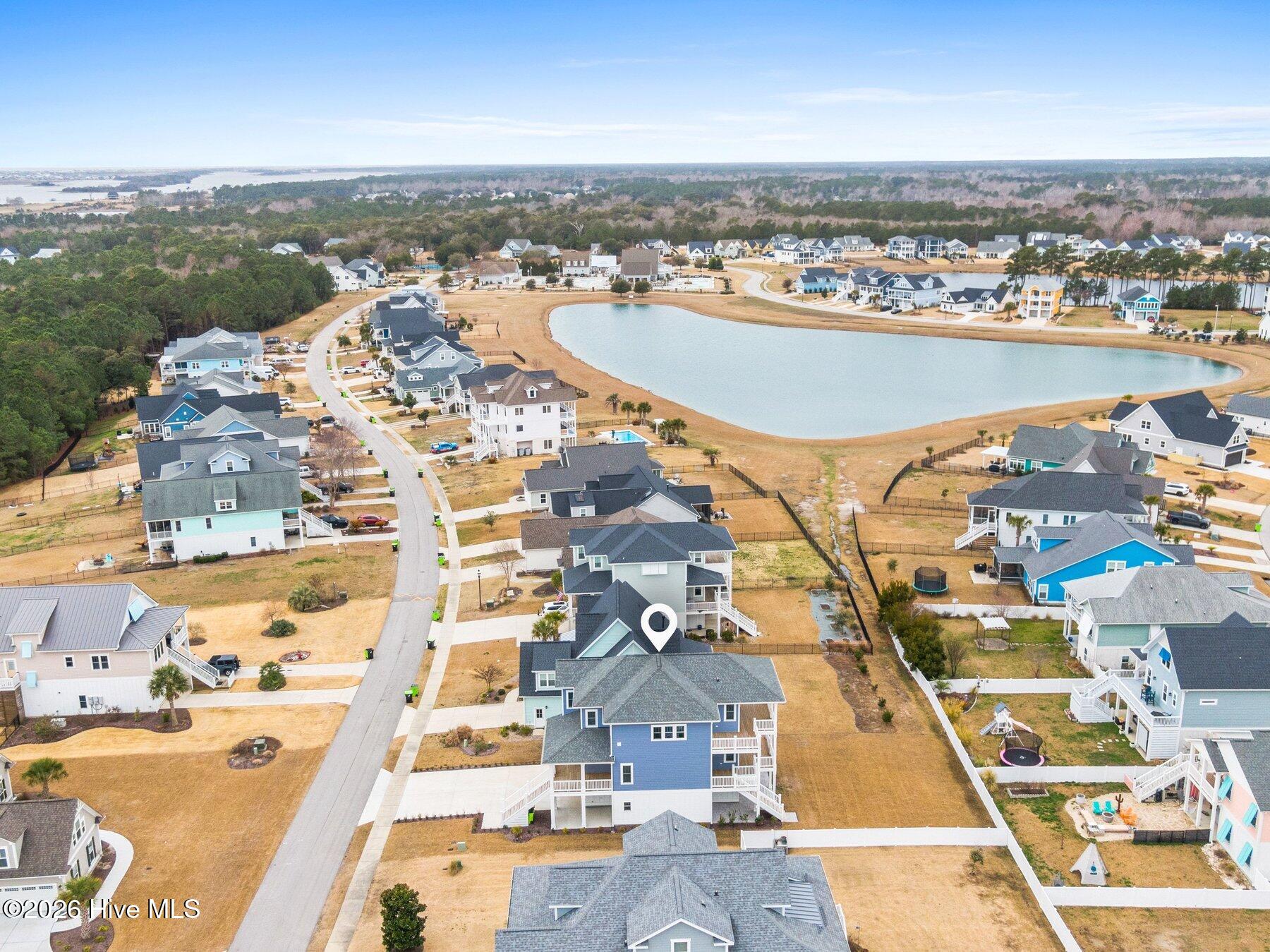 100558879 | Photo 47