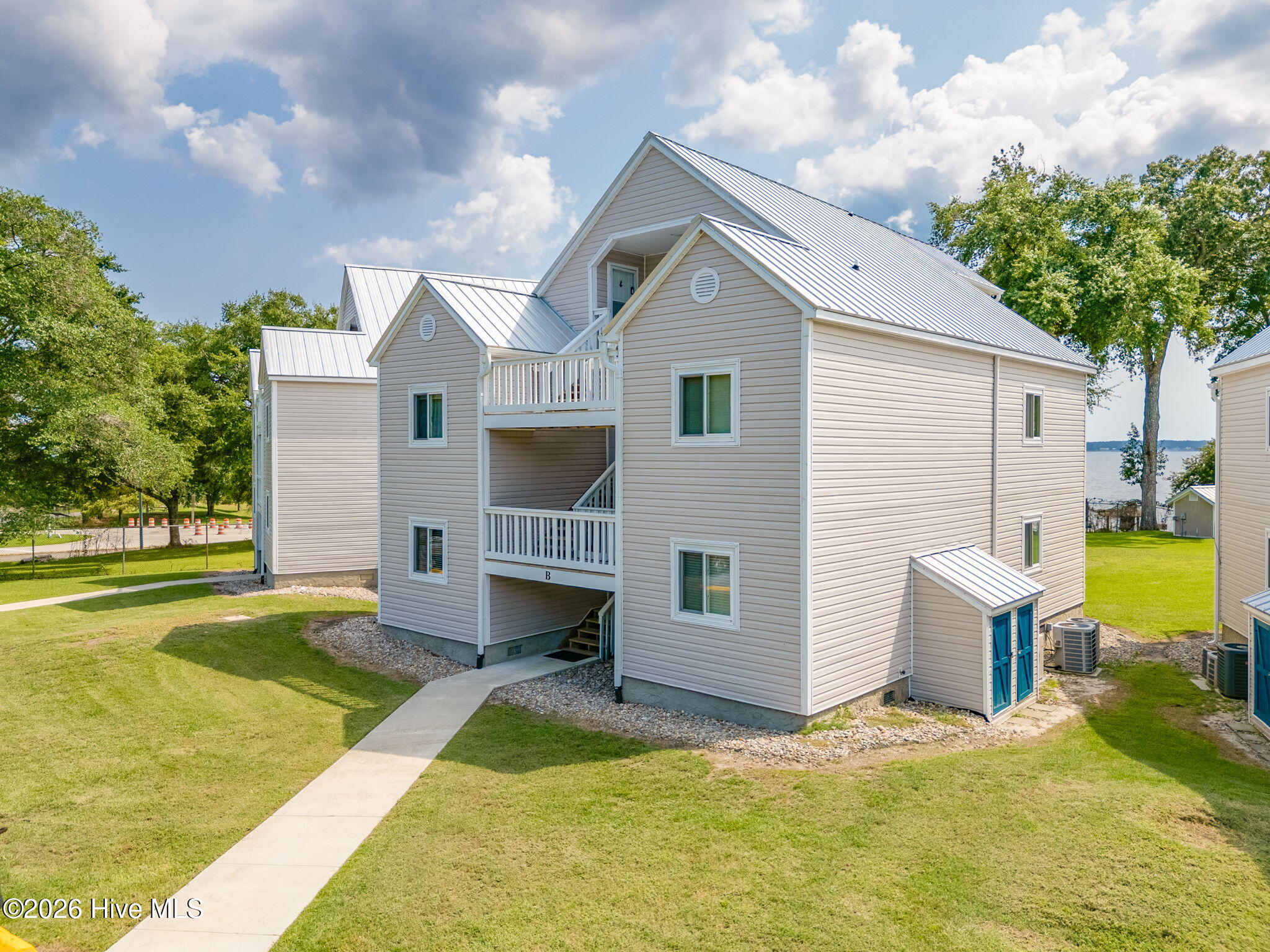 2nd image of 89 Country Club Dr #Apt B1, Arapahoe, NC 28510 | MLS# 100597000