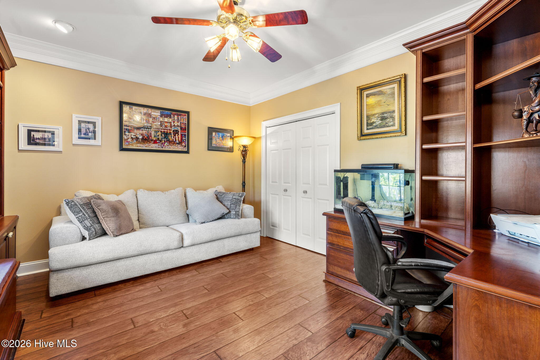 100563951 | Photo 18