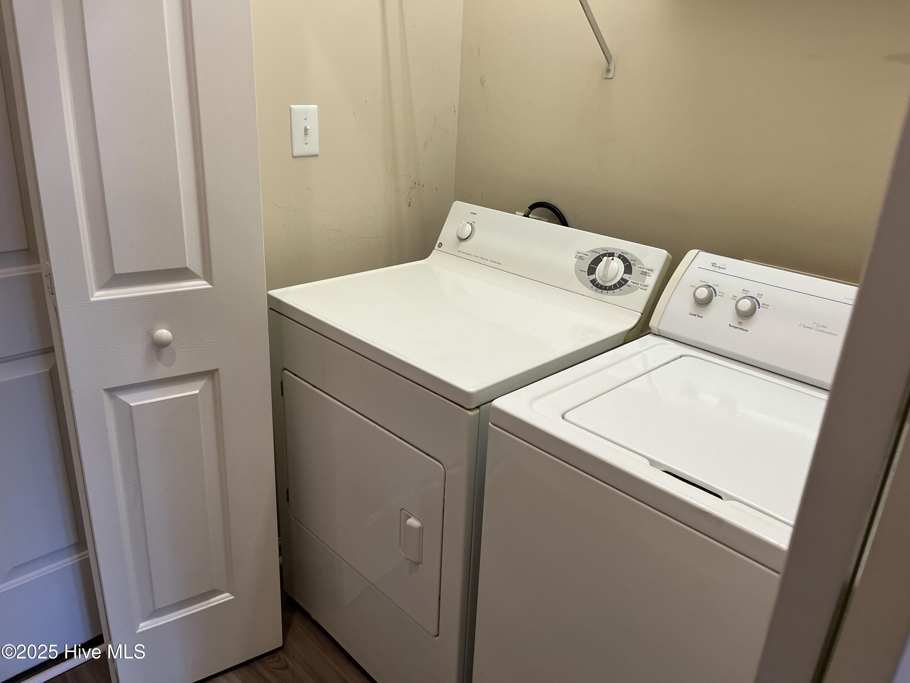 100537070 | Photo 13