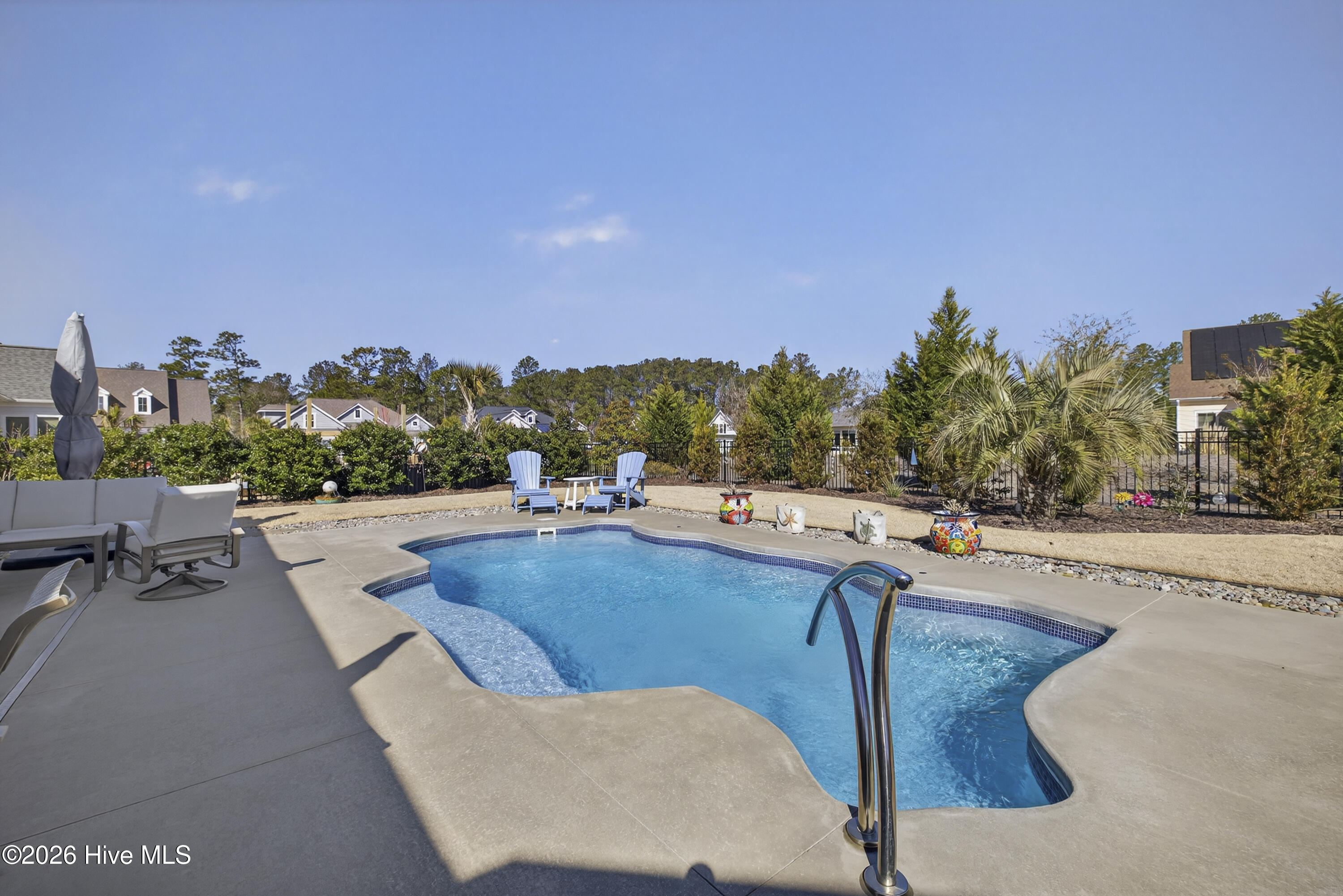 100556543 | Photo 47