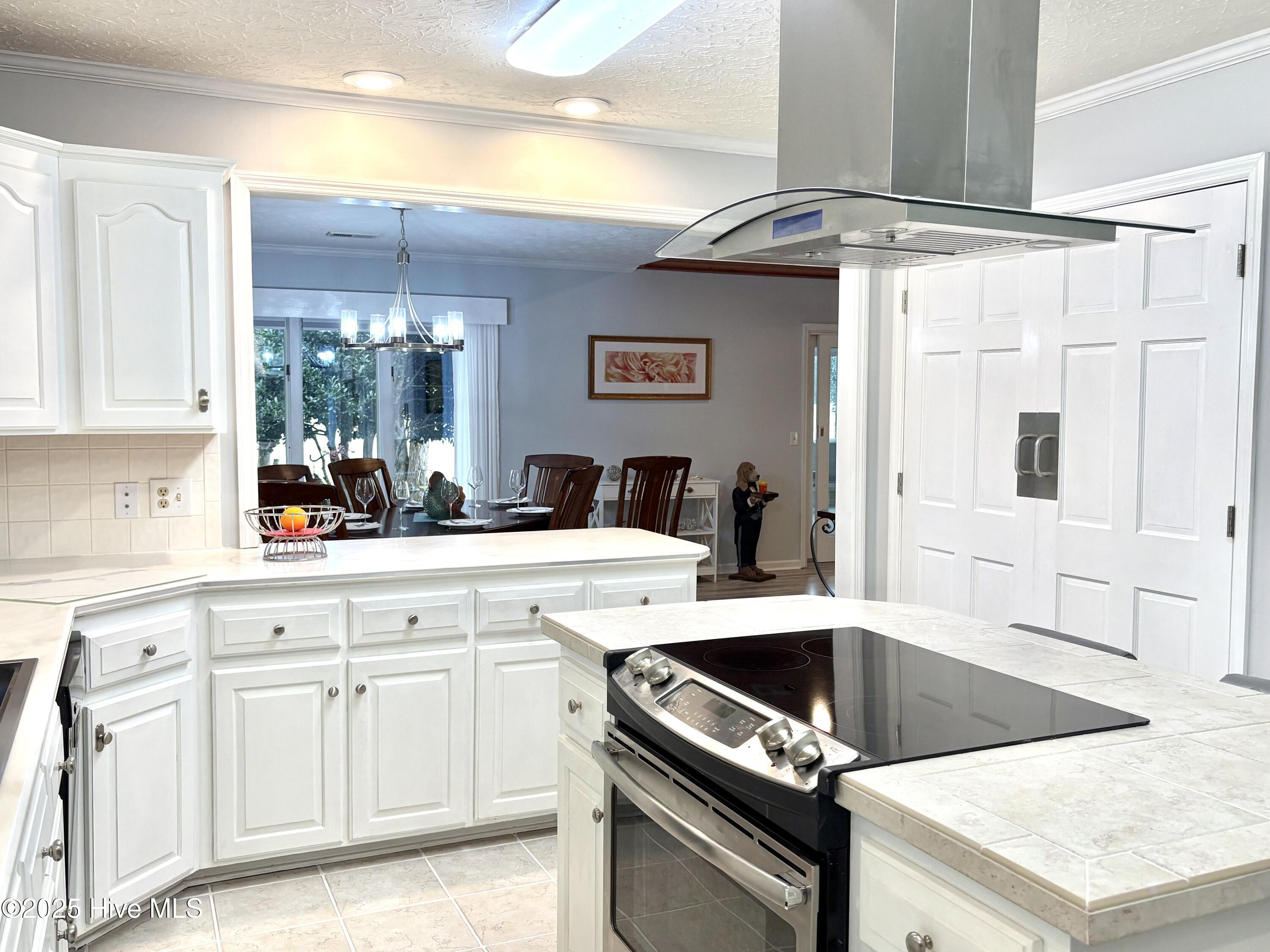 100524429 | Photo 31