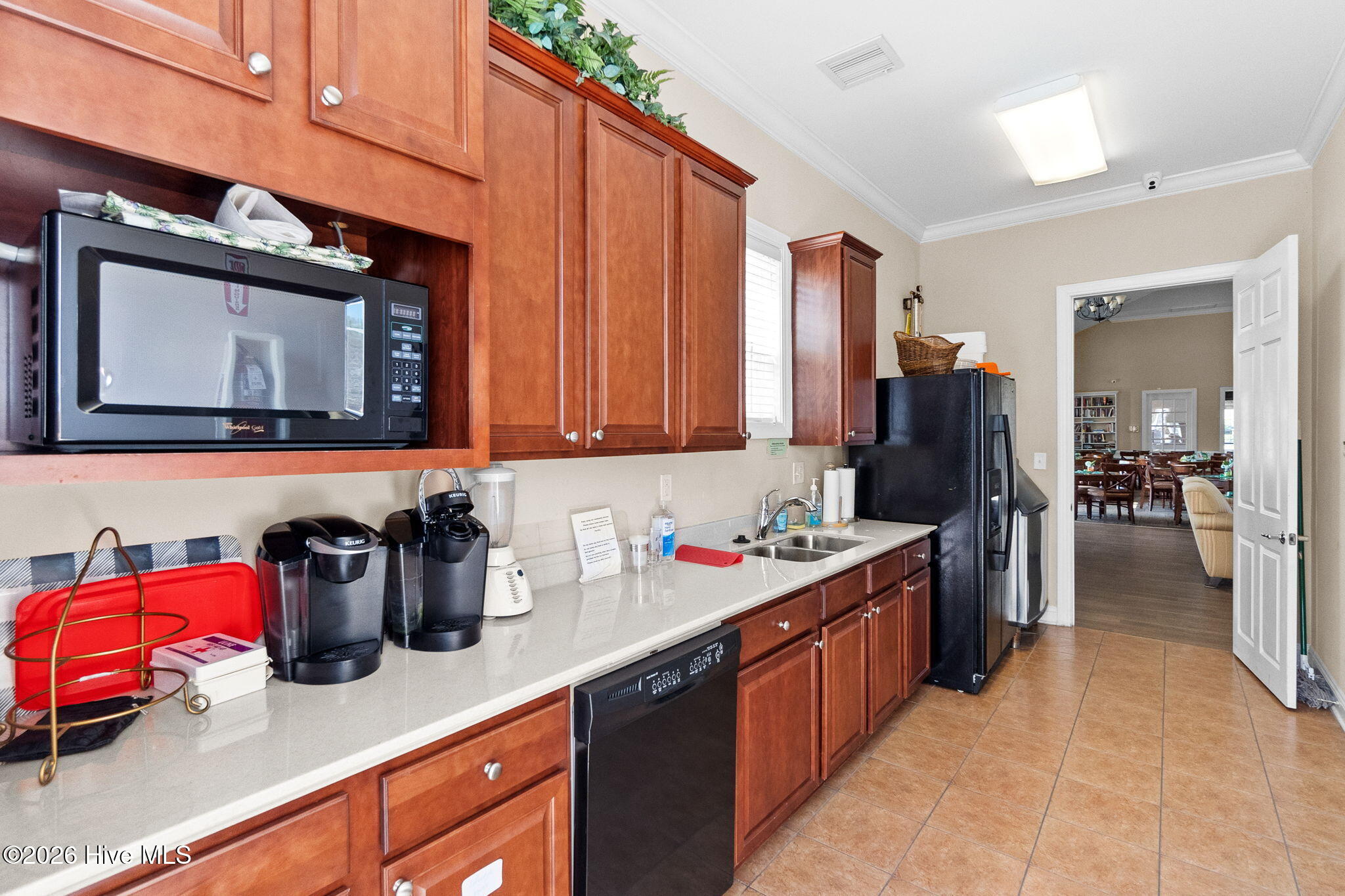 100561861 | Photo 60