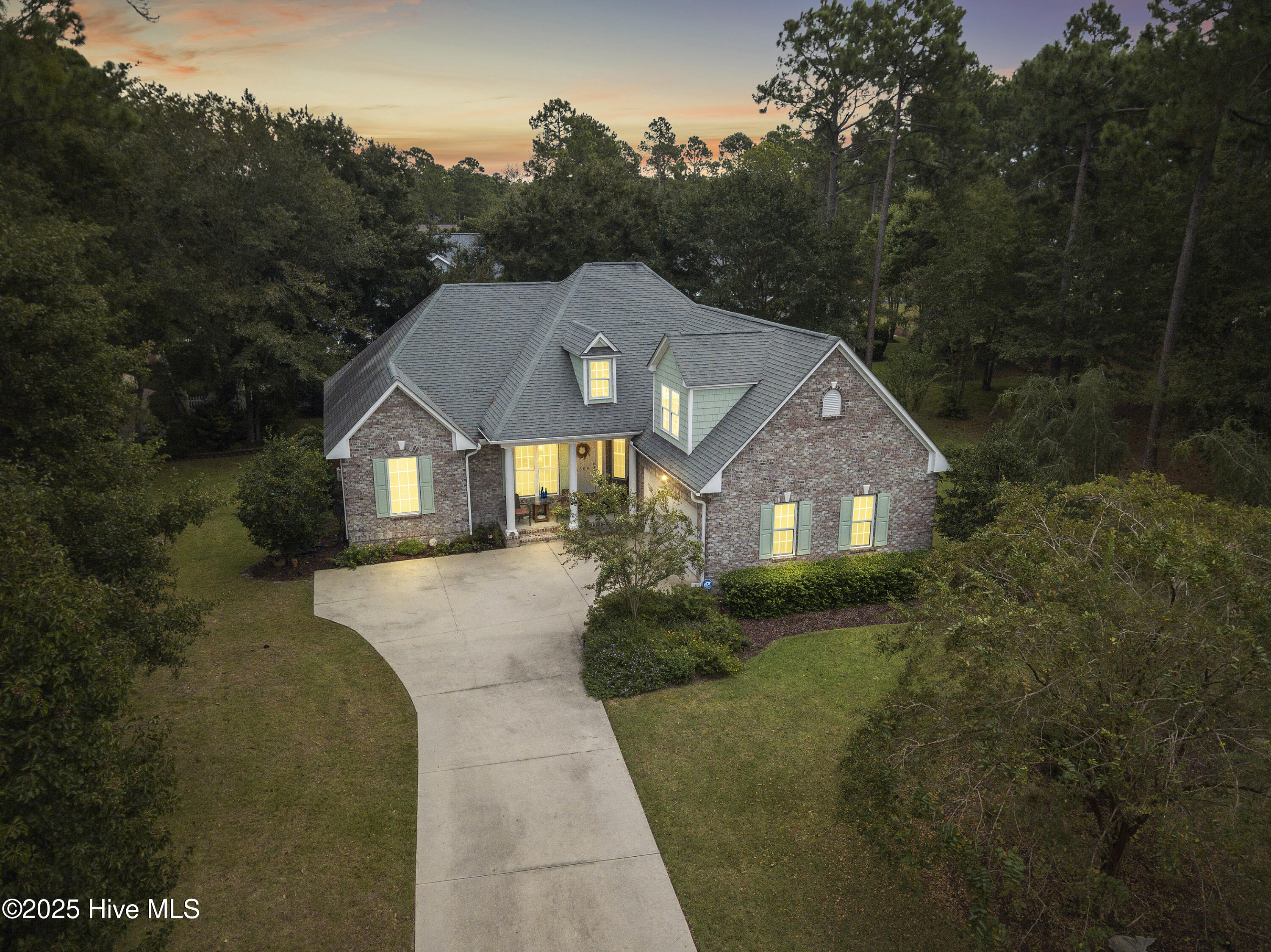 100528316 | Photo 62