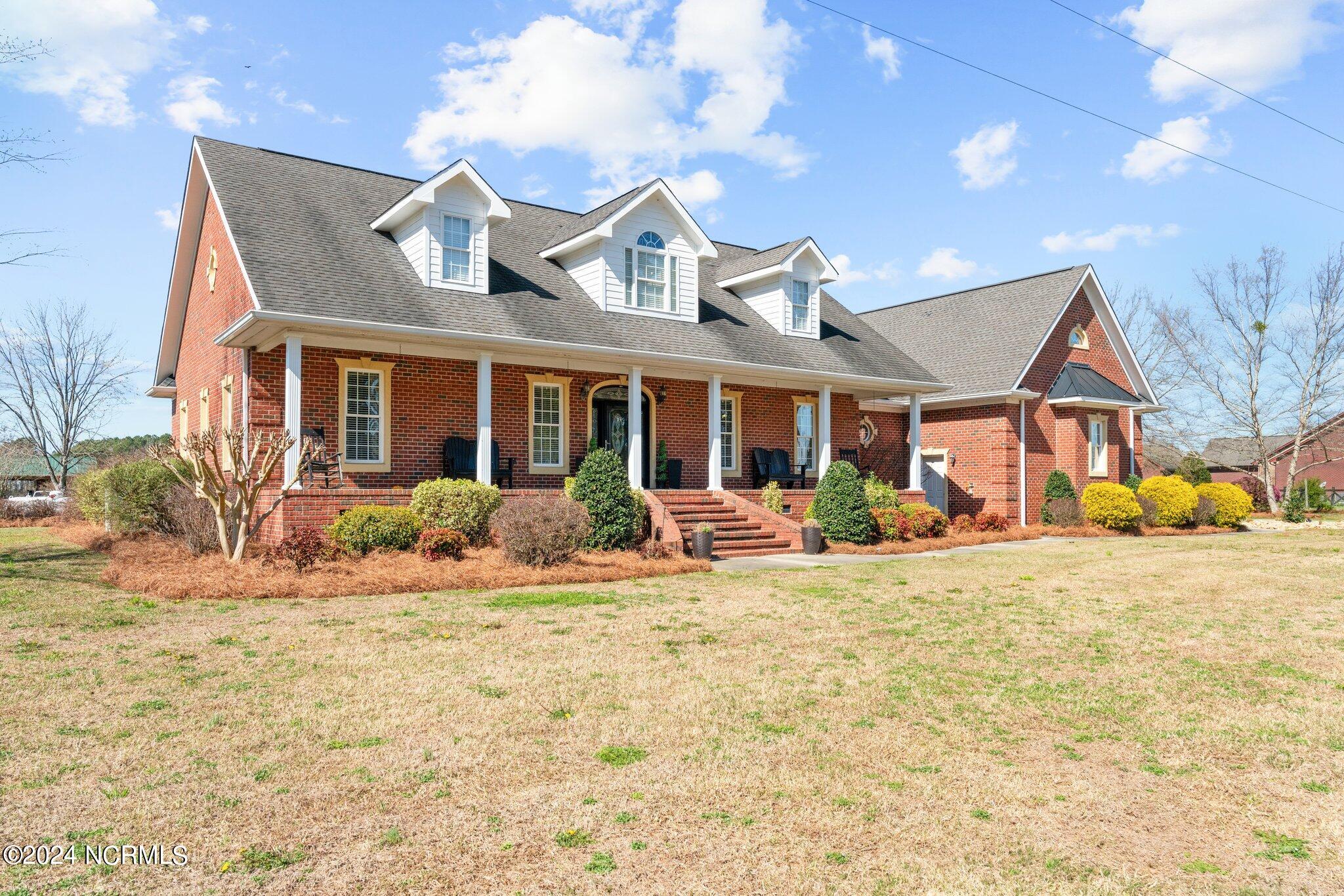 Homes for sale in Lumberton, NC | 1430 Covington Rd, Lumberton, NC 28360 | MLS# 100432598