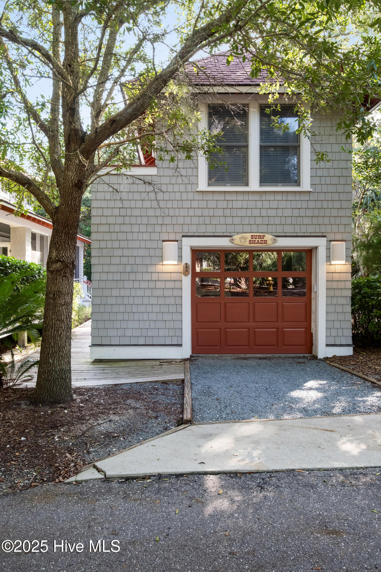 100534470 | Photo 45