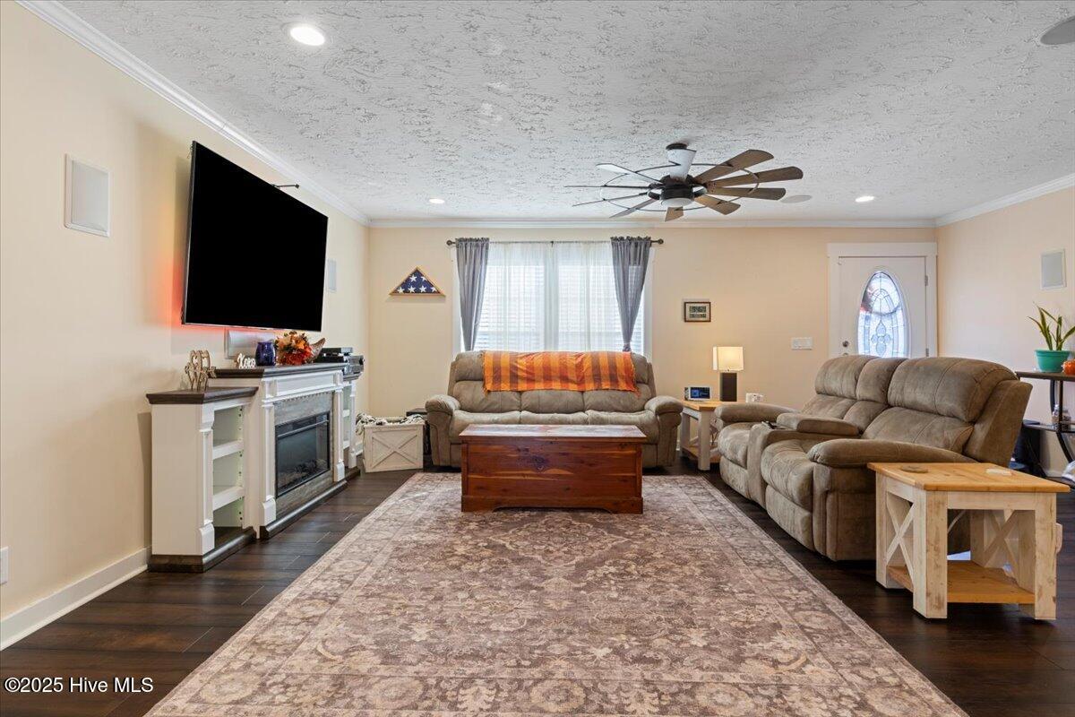 100539175 | Photo 12