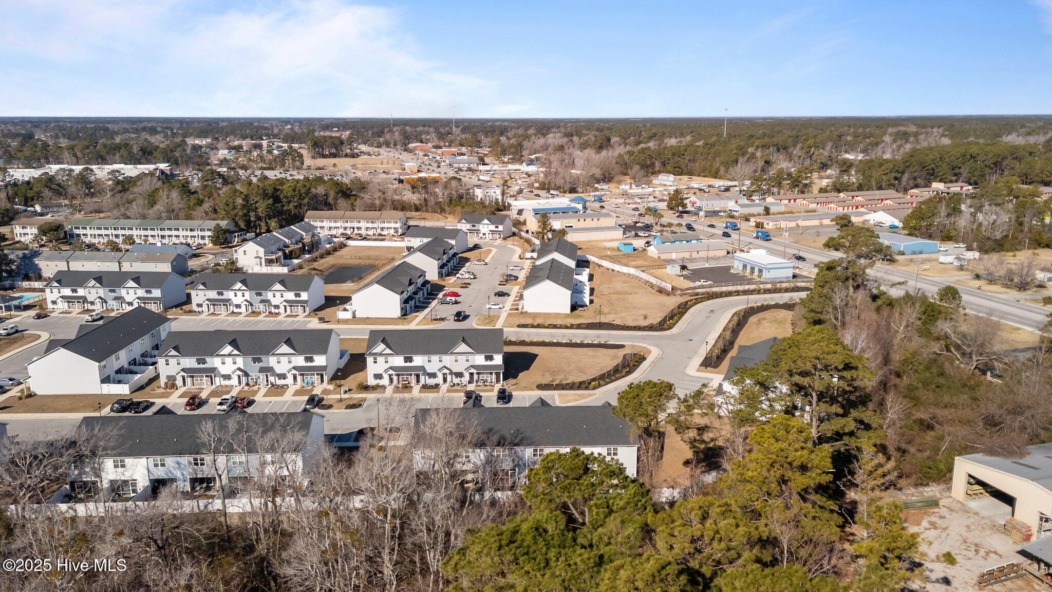 100563898 | Photo 39