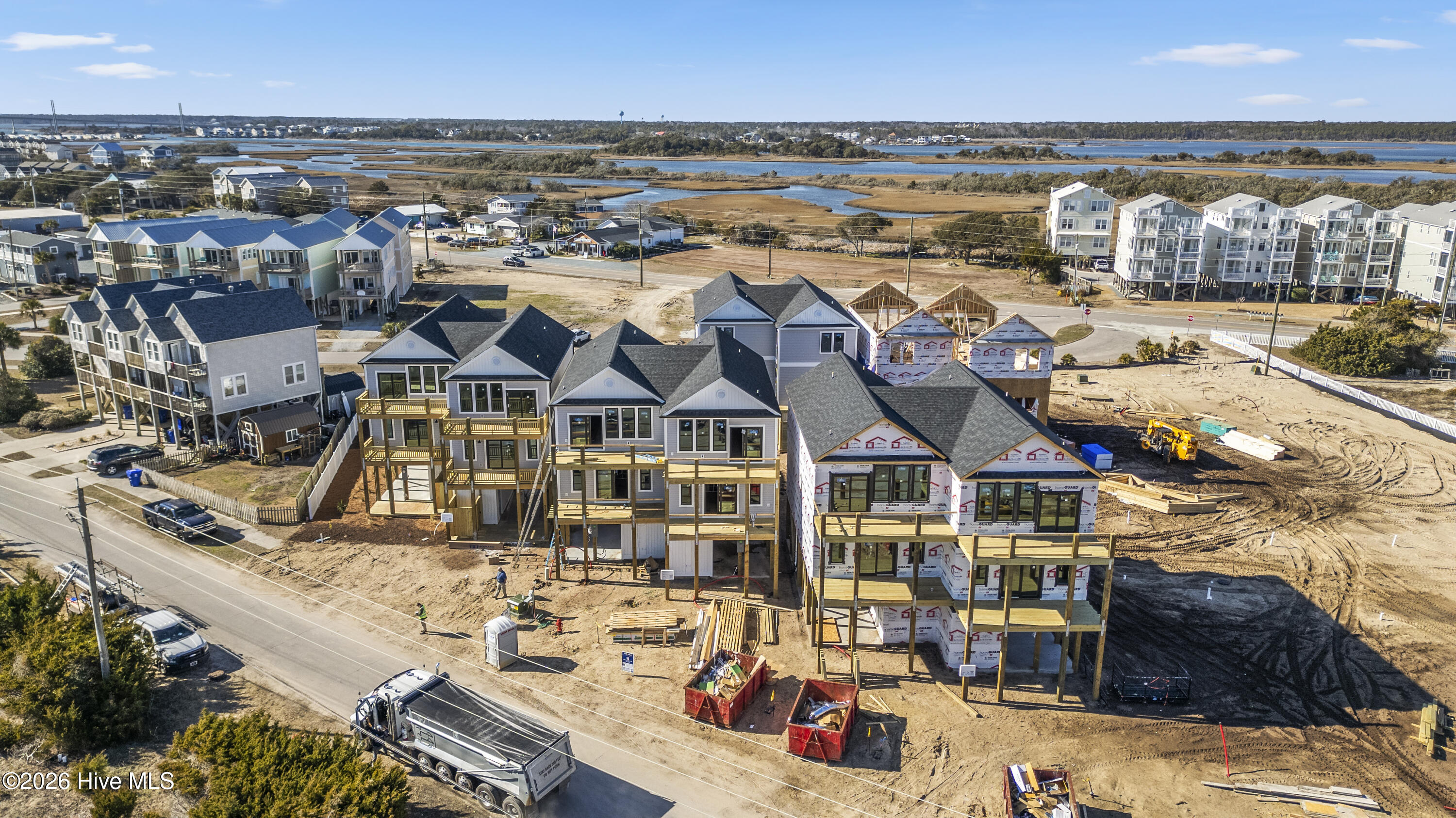 100560239 | Photo 26