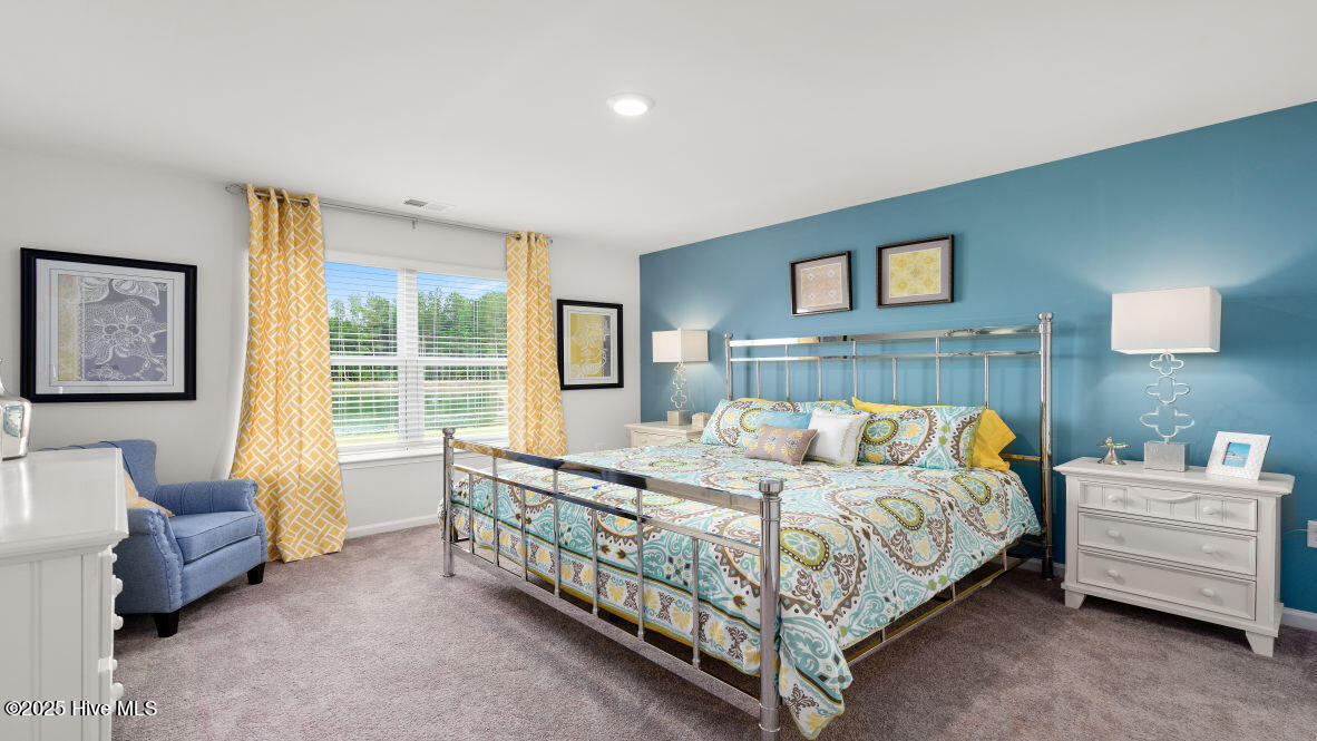 100557353 | Photo 15