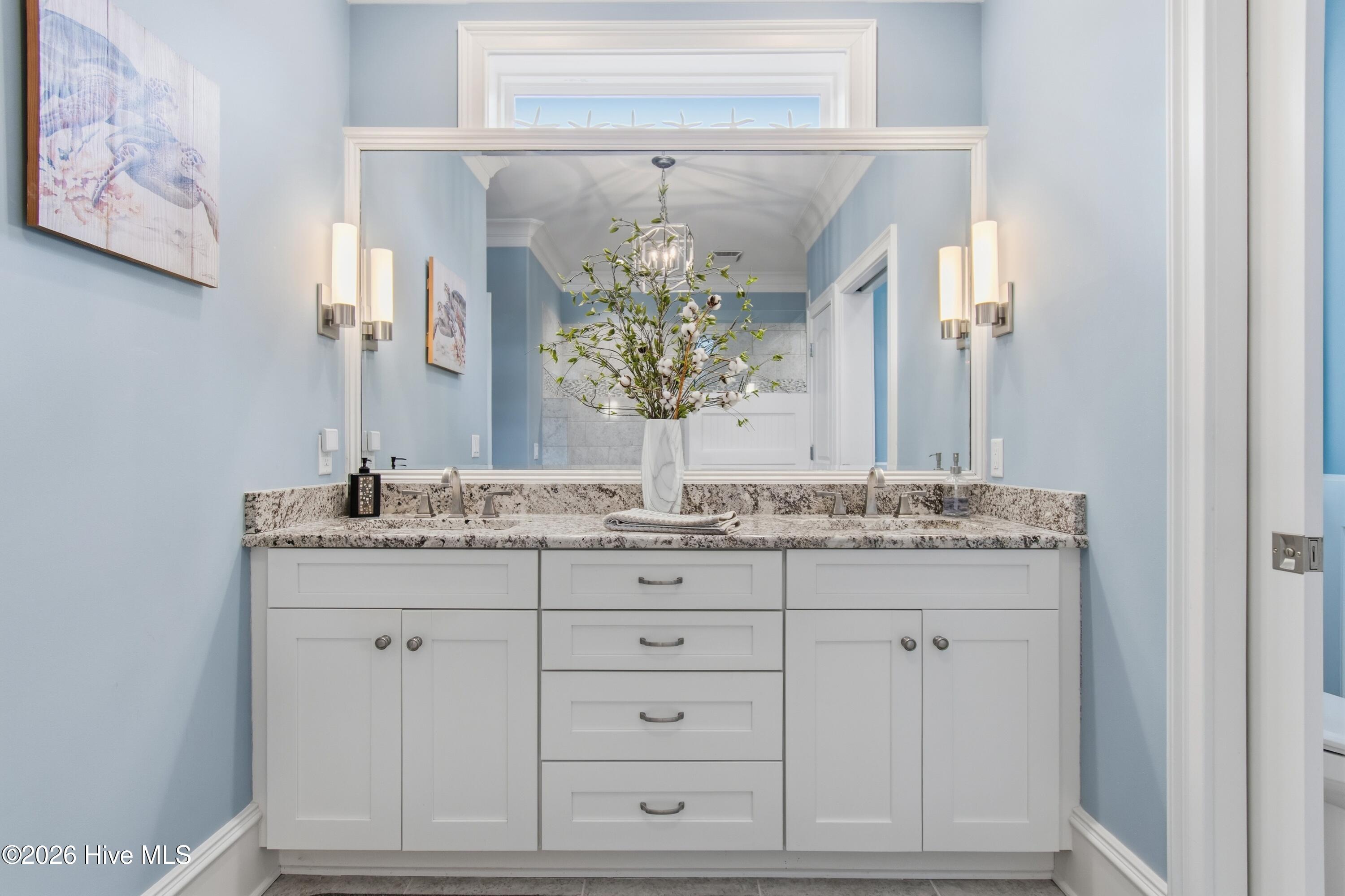 100555606 | Photo 34