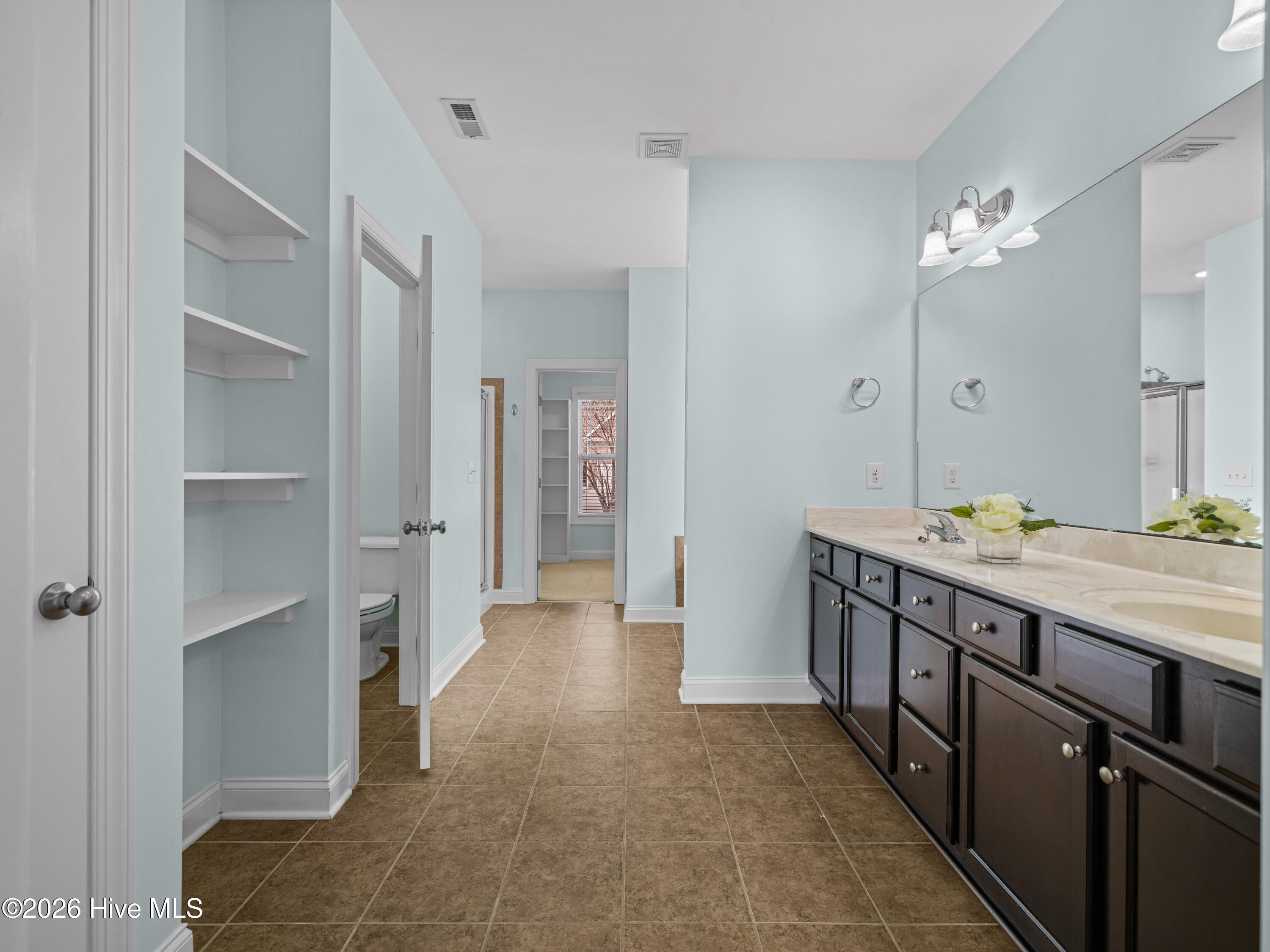 100556150 | Photo 35