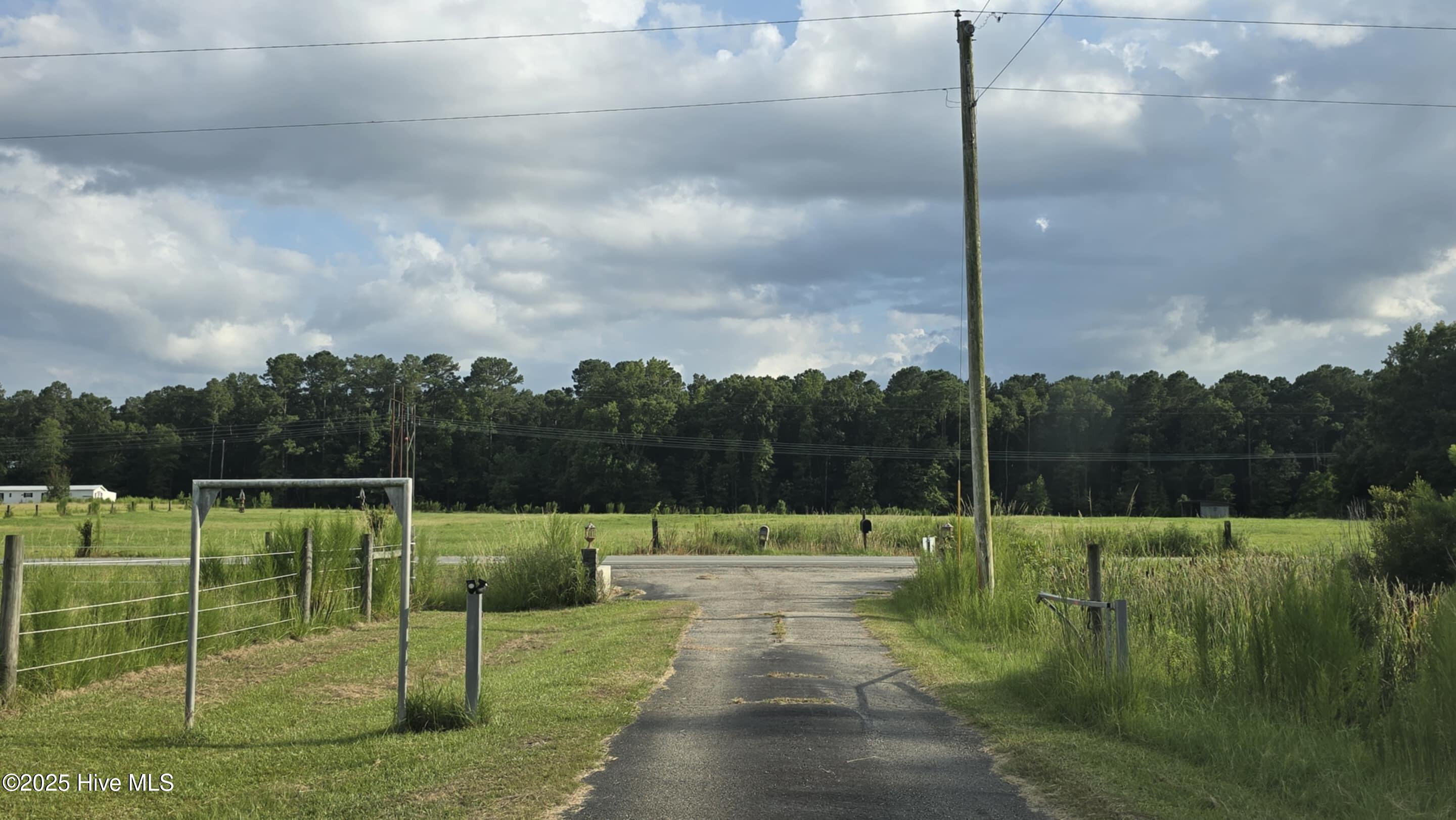 100522277 | Photo 61