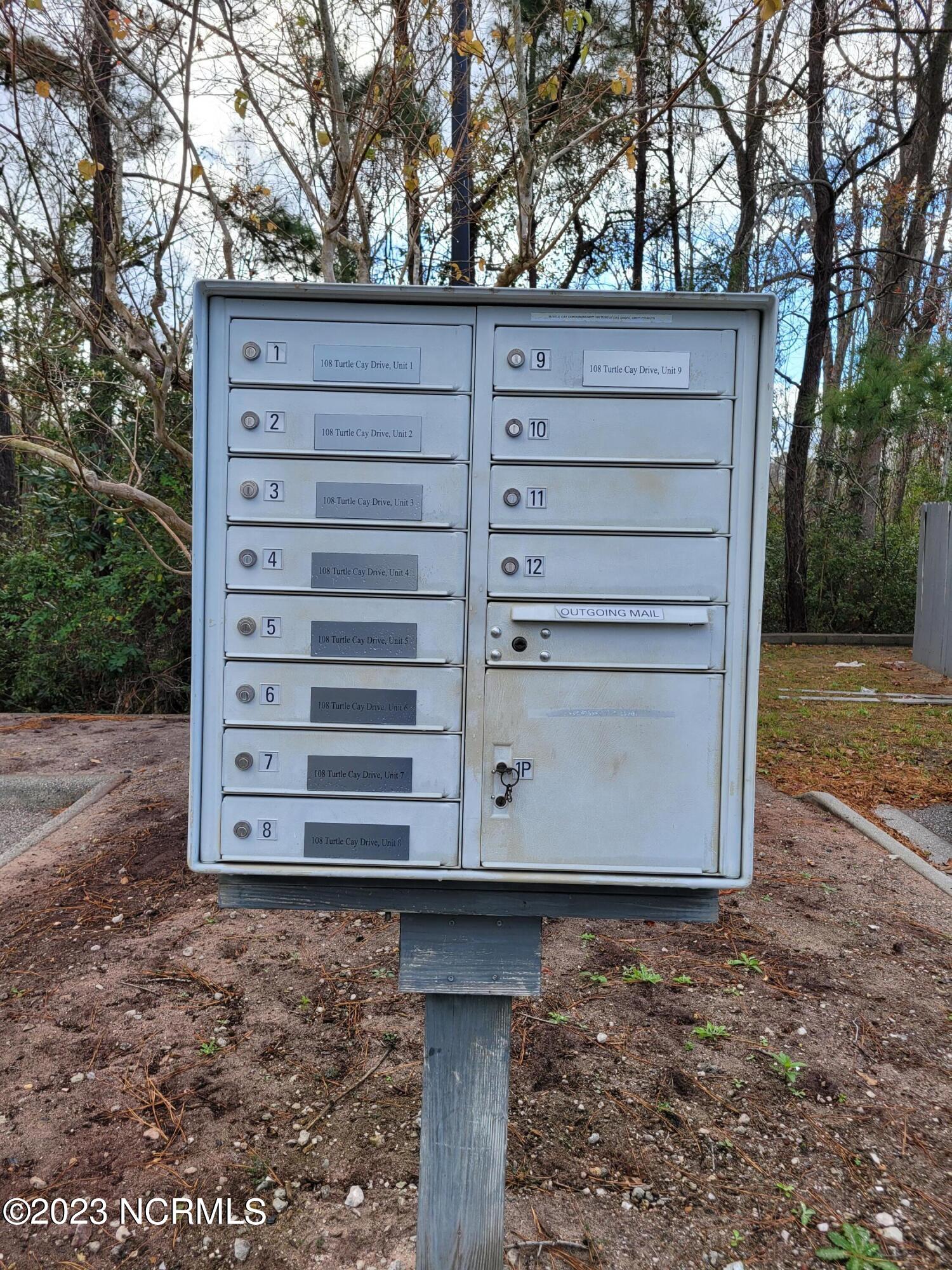 100565776 | Photo 34