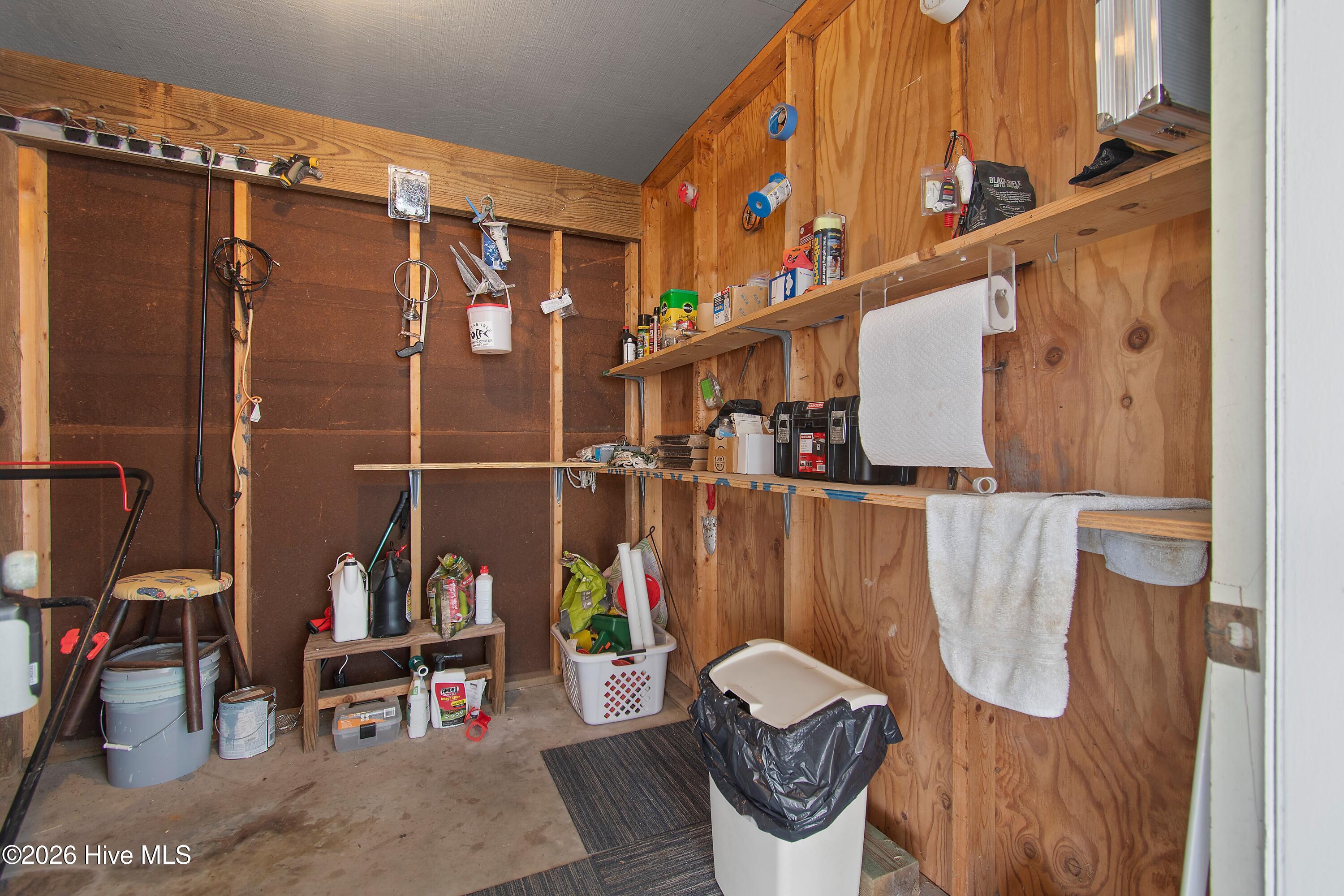 100561572 | Photo 41