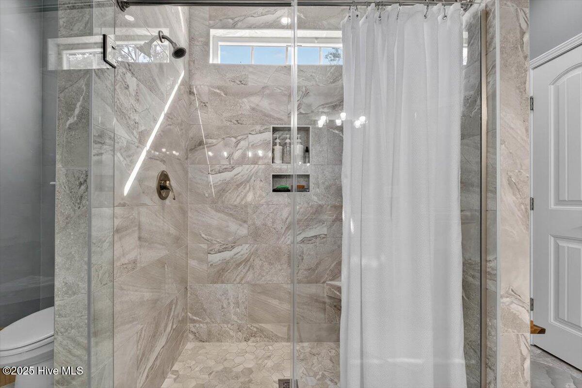 100533922 | Photo 20