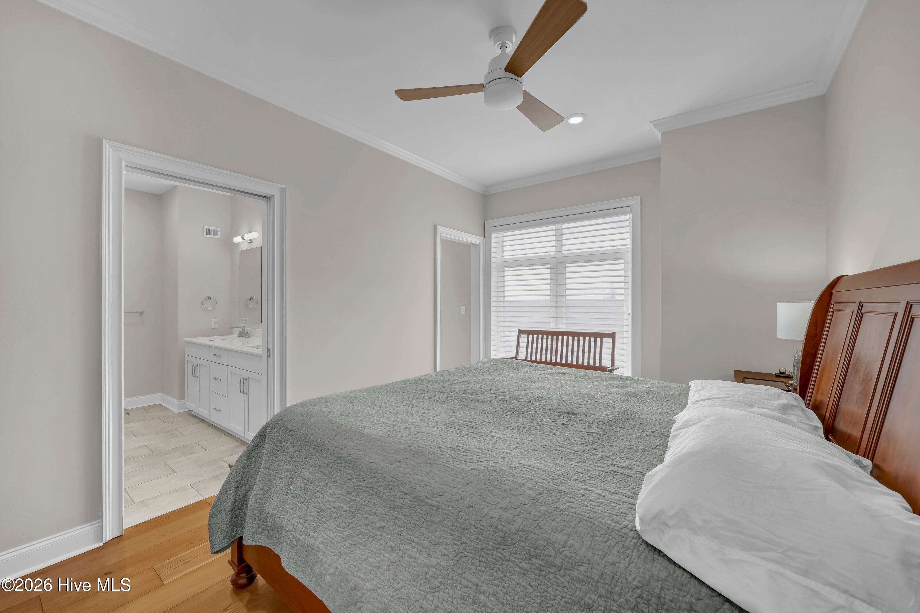 100556399 | Photo 20