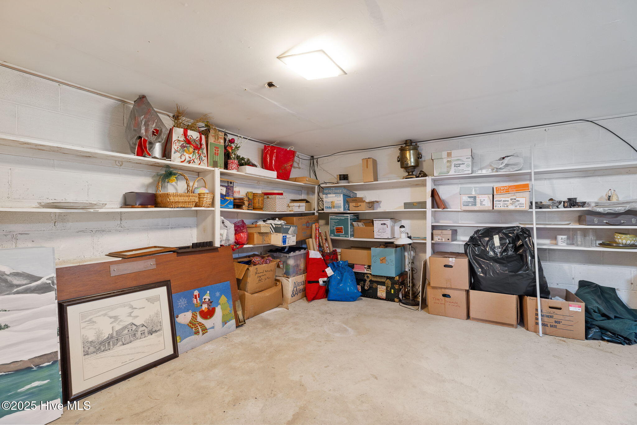 100531930 | Photo 60