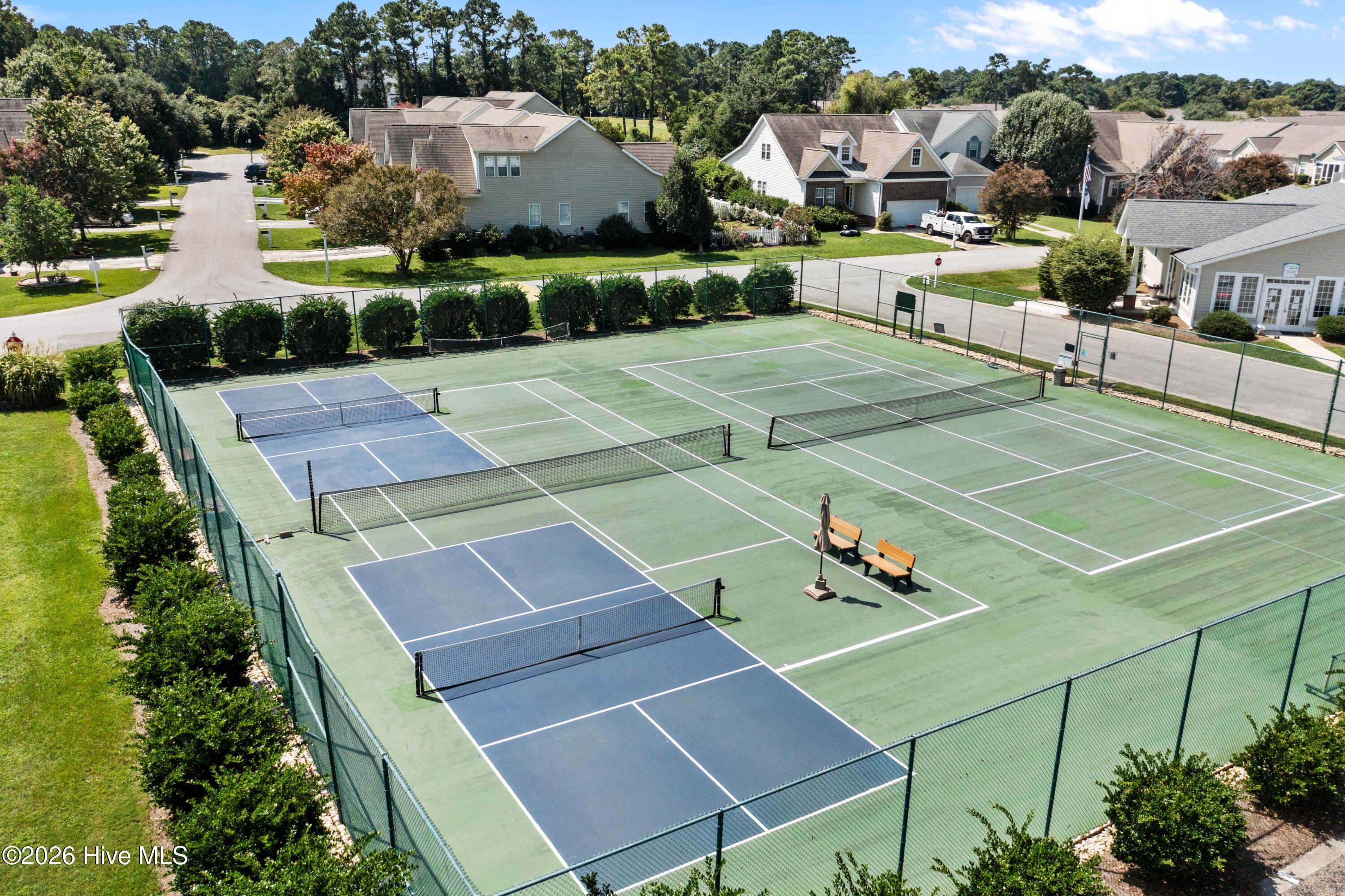 100570621 | Photo 42