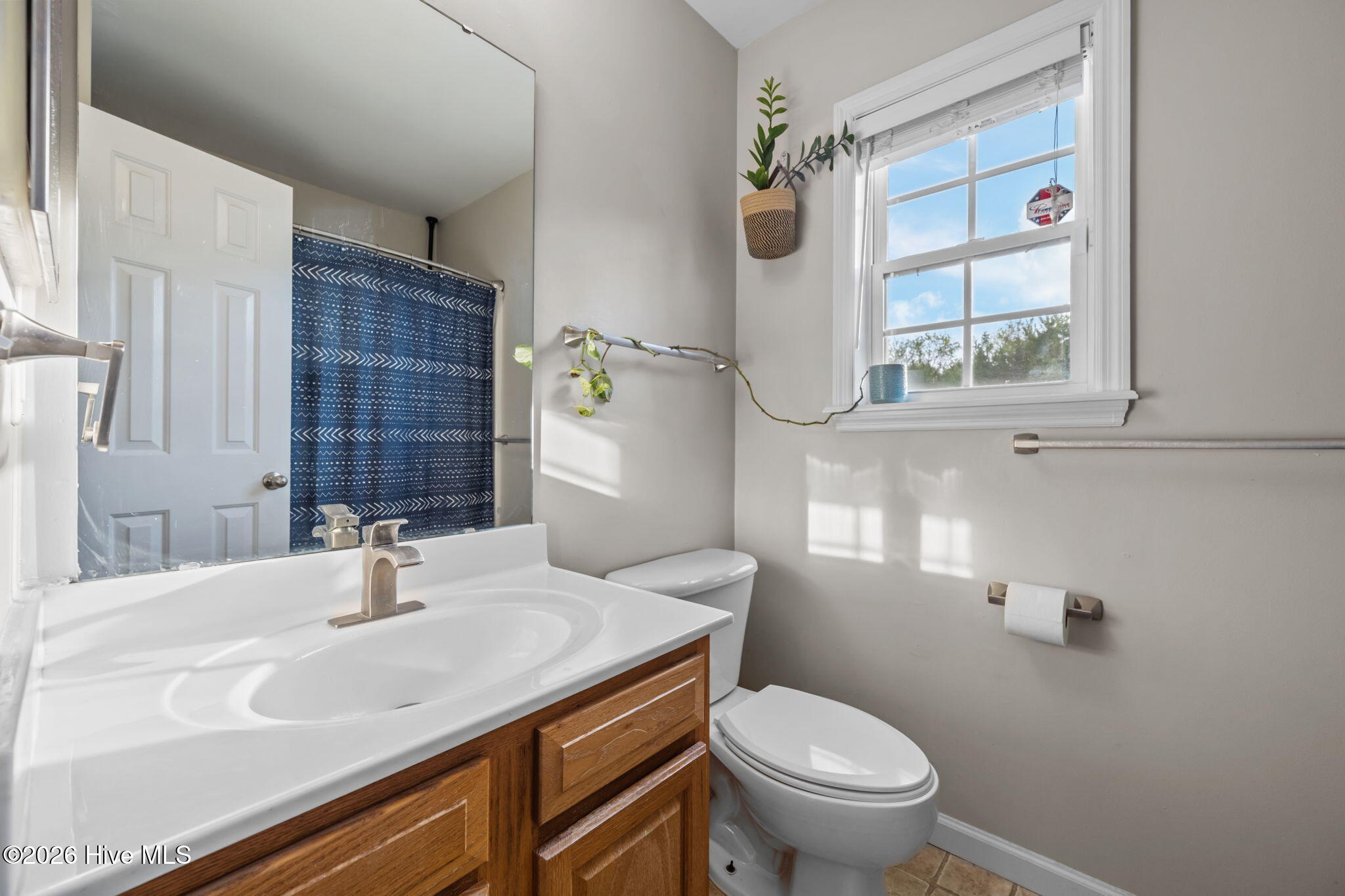 100567671 | Photo 39