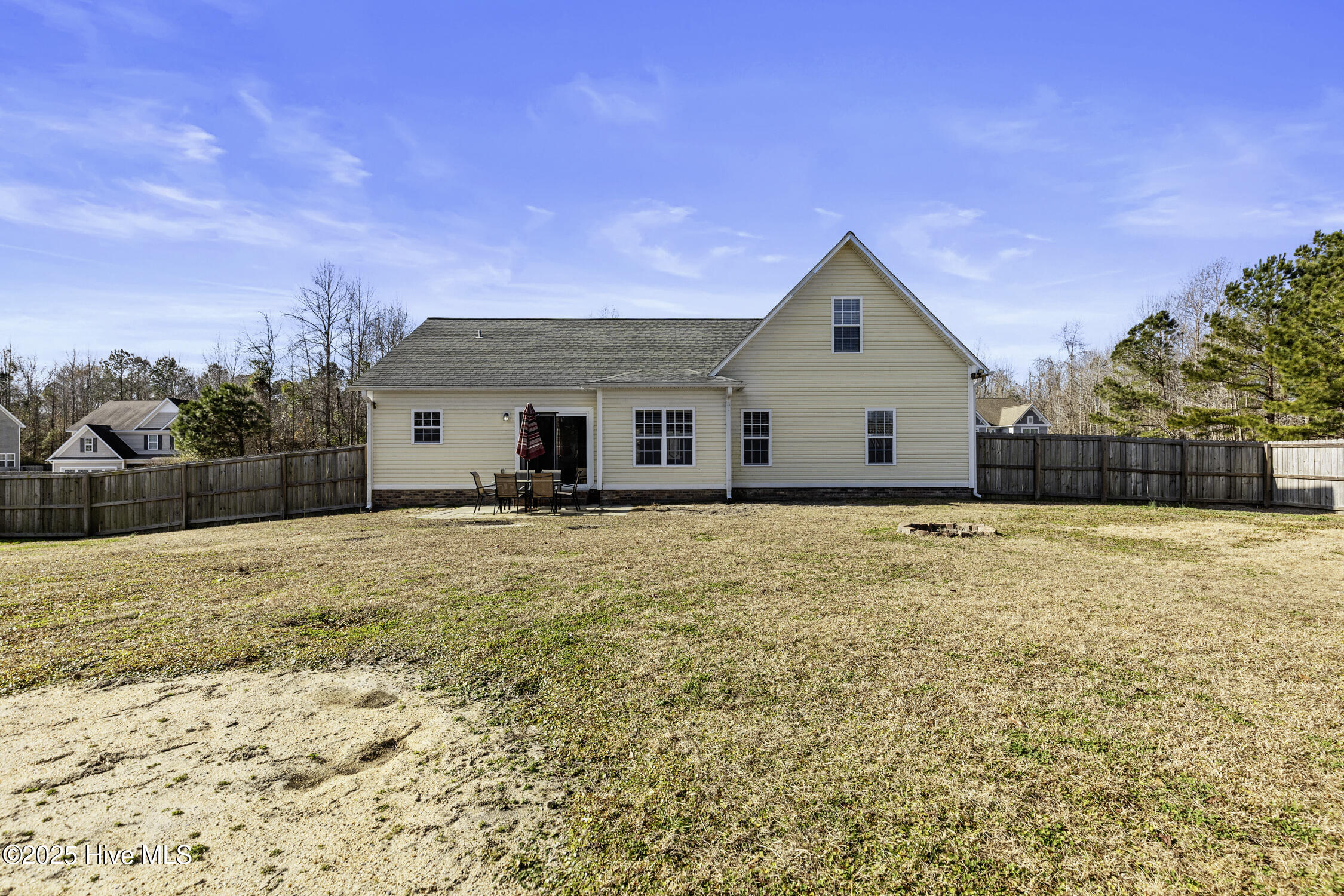 100545570 | Photo 34