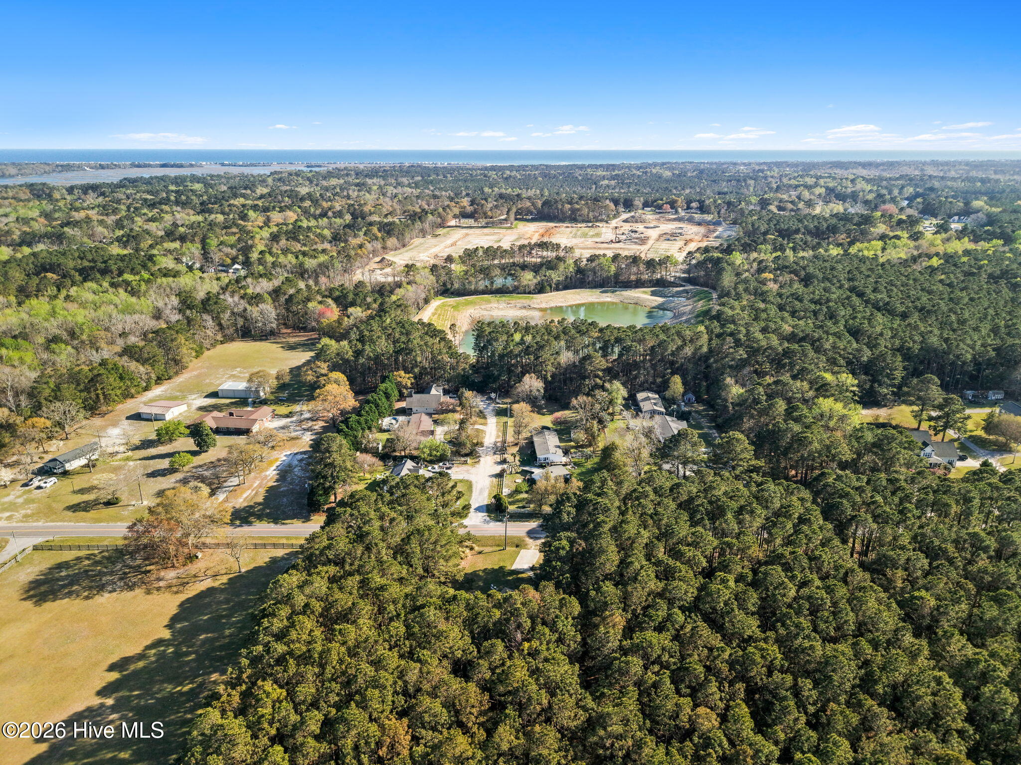 100563961 | Photo 37