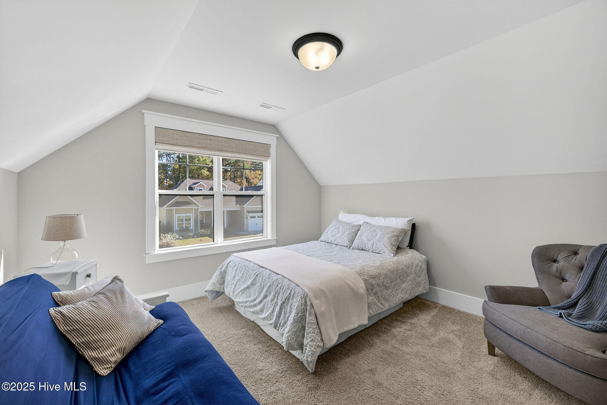 100541568 | Photo 37