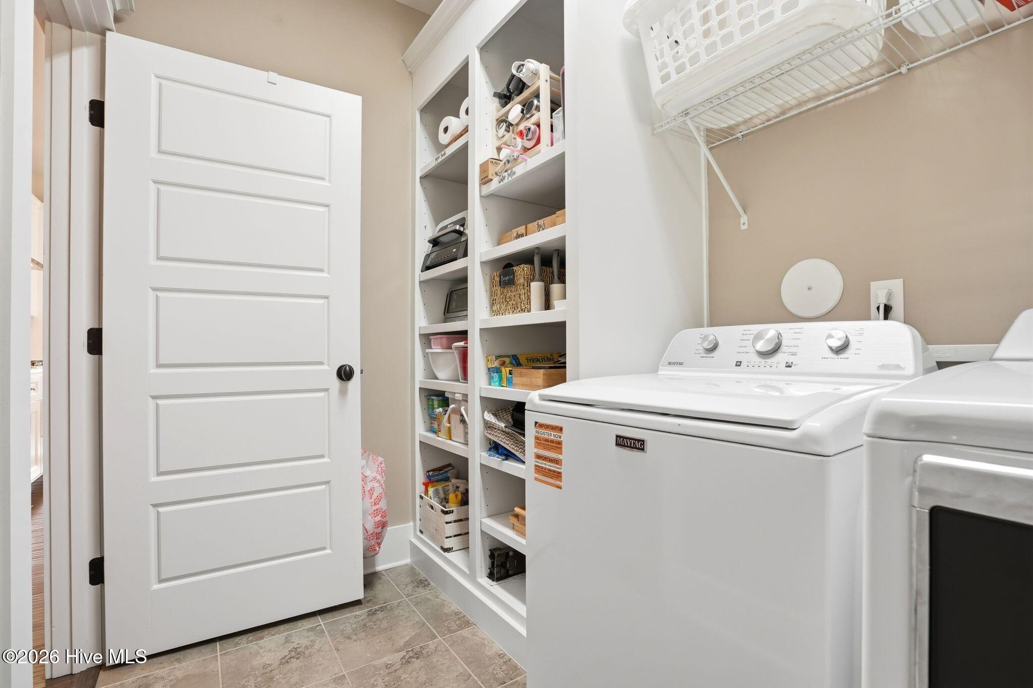 100559080 | Photo 61