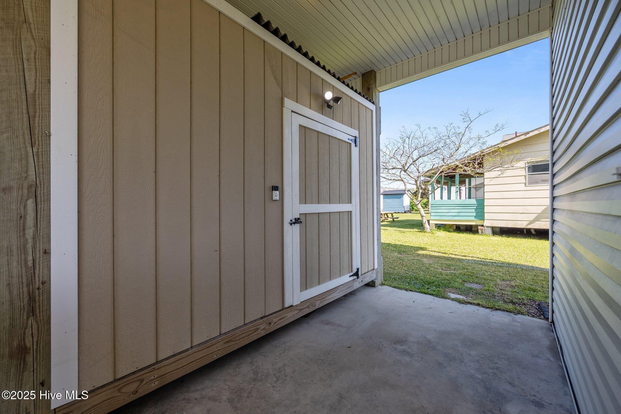 100536621 | Photo 36