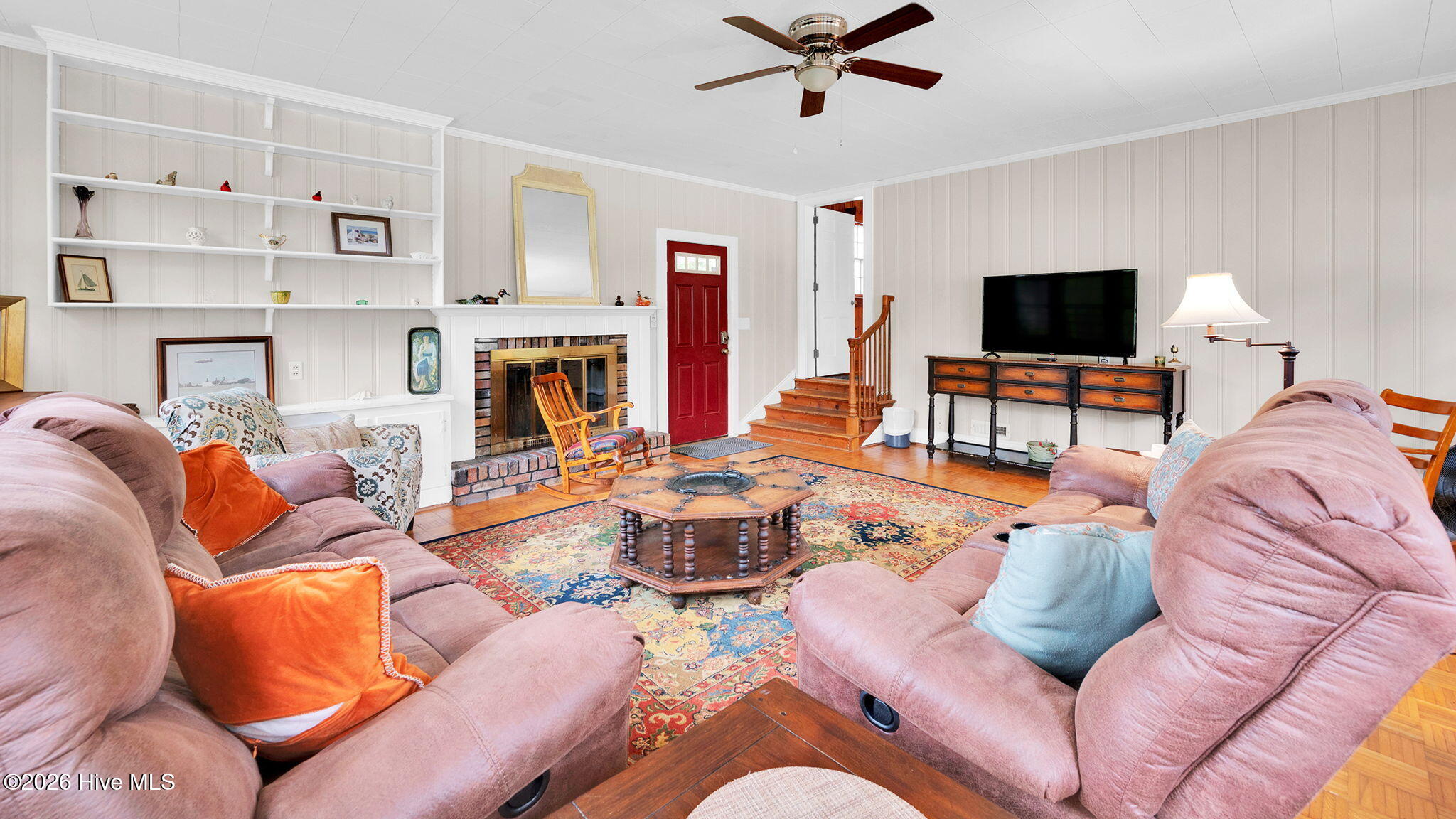 35-web-or-mls-1902 Sherwood Drive-35