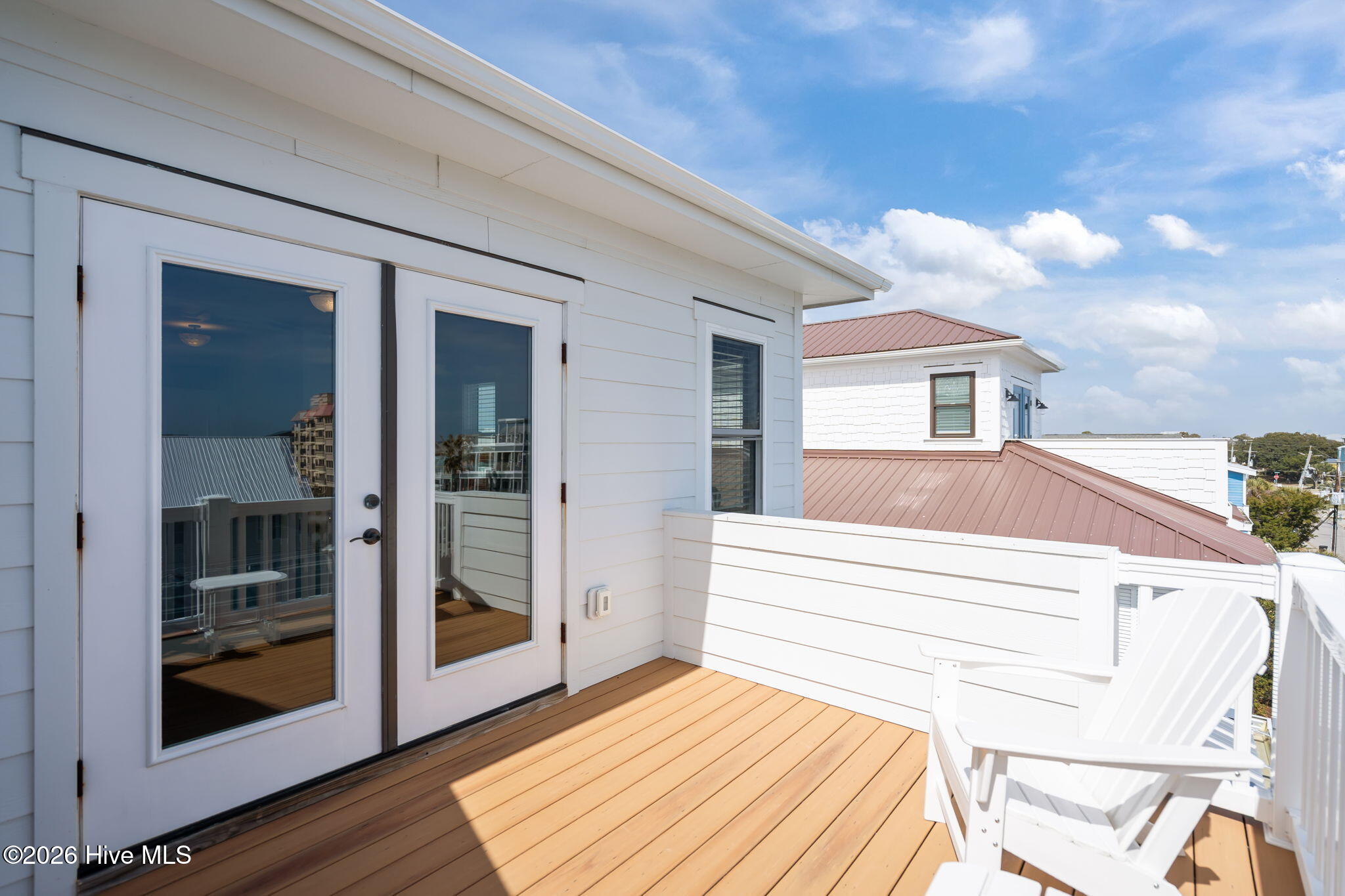 100558521 | Photo 41